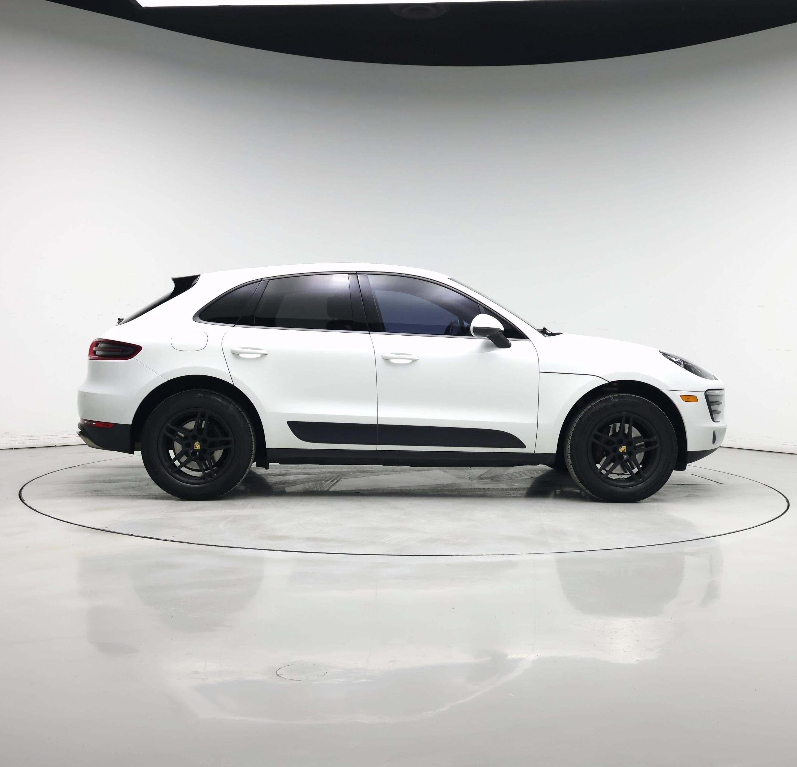 Thumbnail: 2018 Porsche Macan - 7