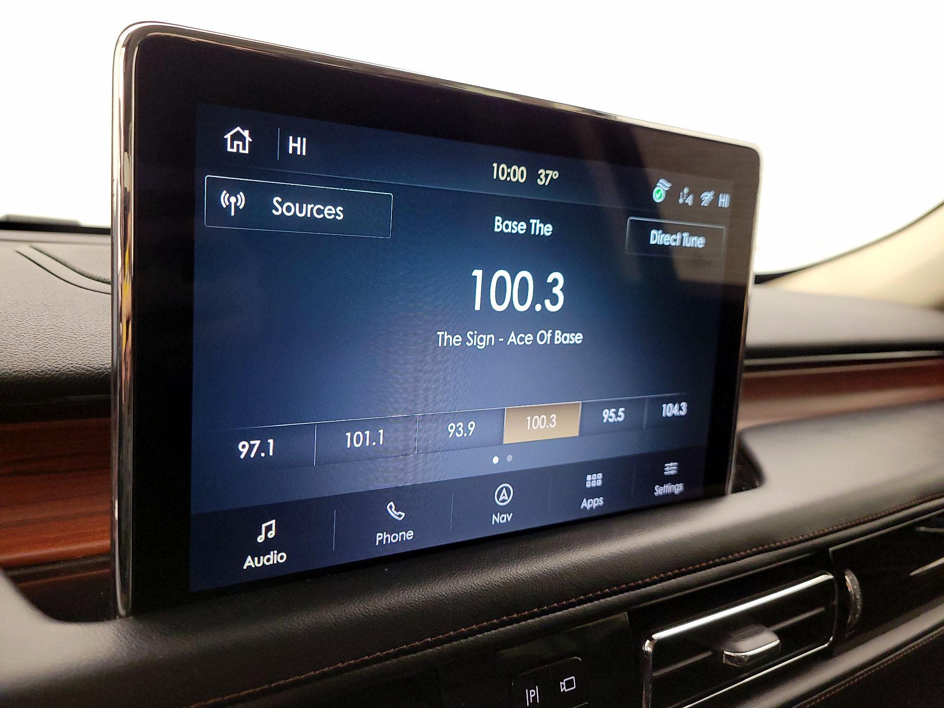 Thumbnail: 2022 Lincoln Aviator - 16