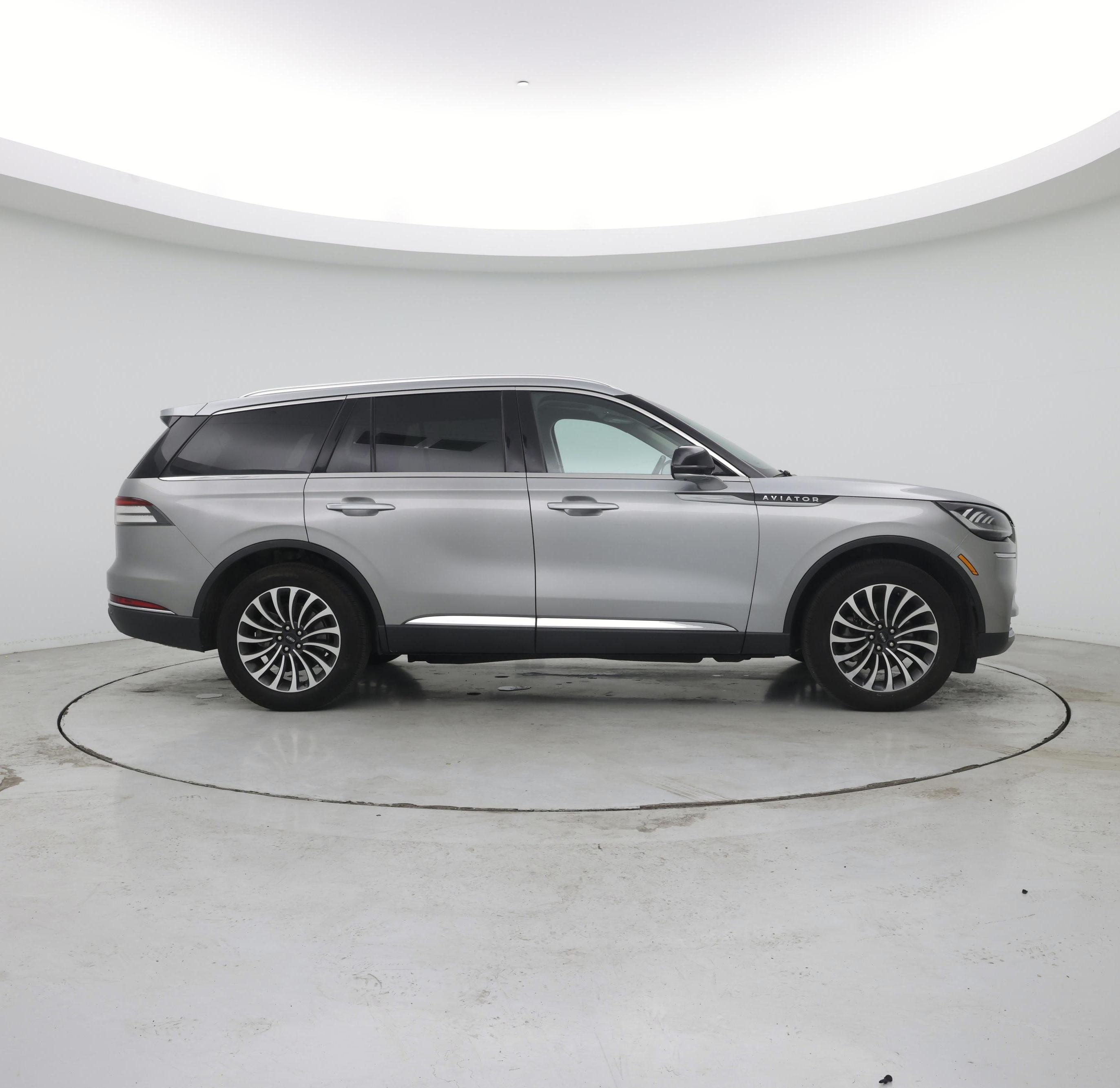 Thumbnail: 2022 Lincoln Aviator - 7