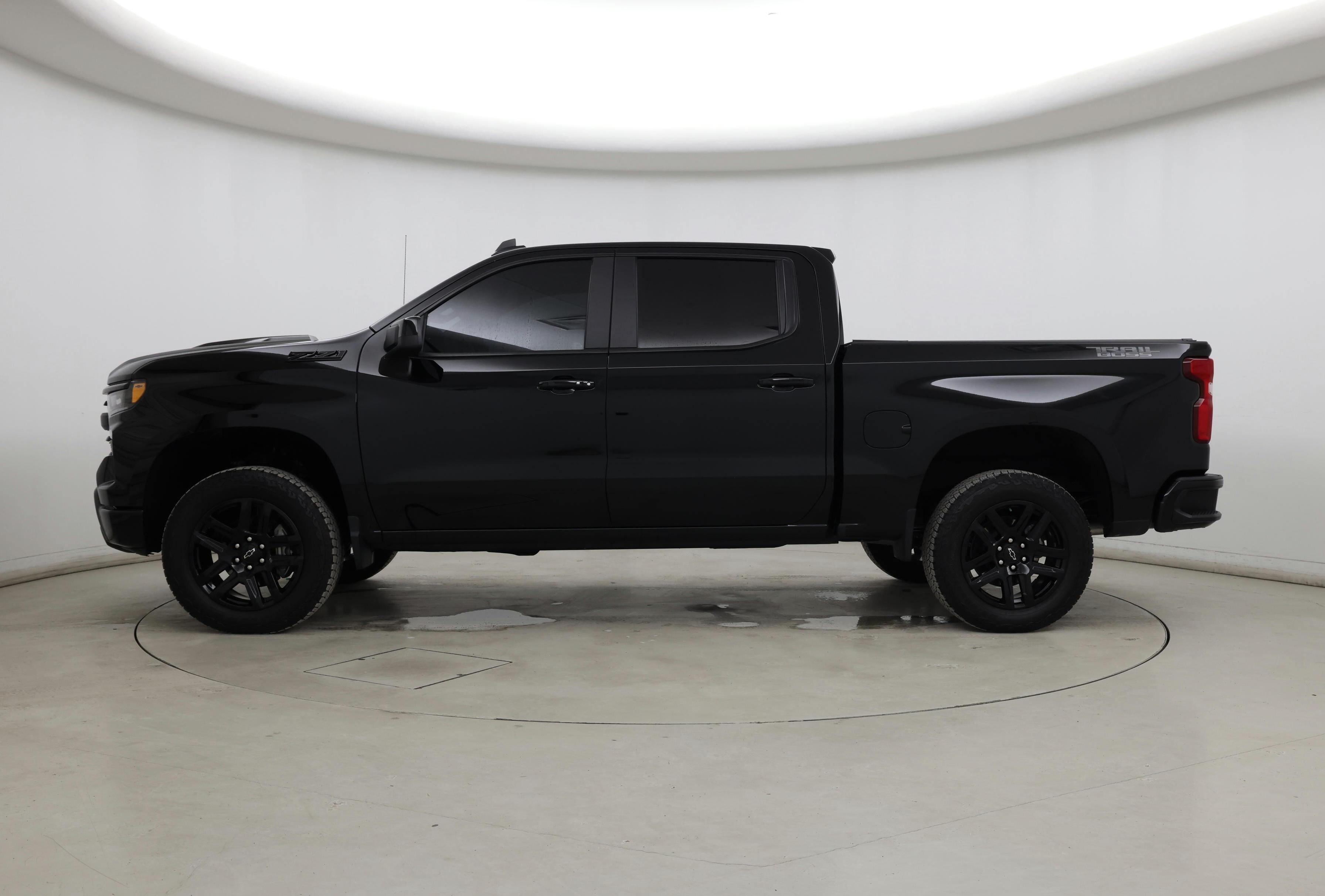 Thumbnail: 2025 Chevrolet Silverado 1500 - 3