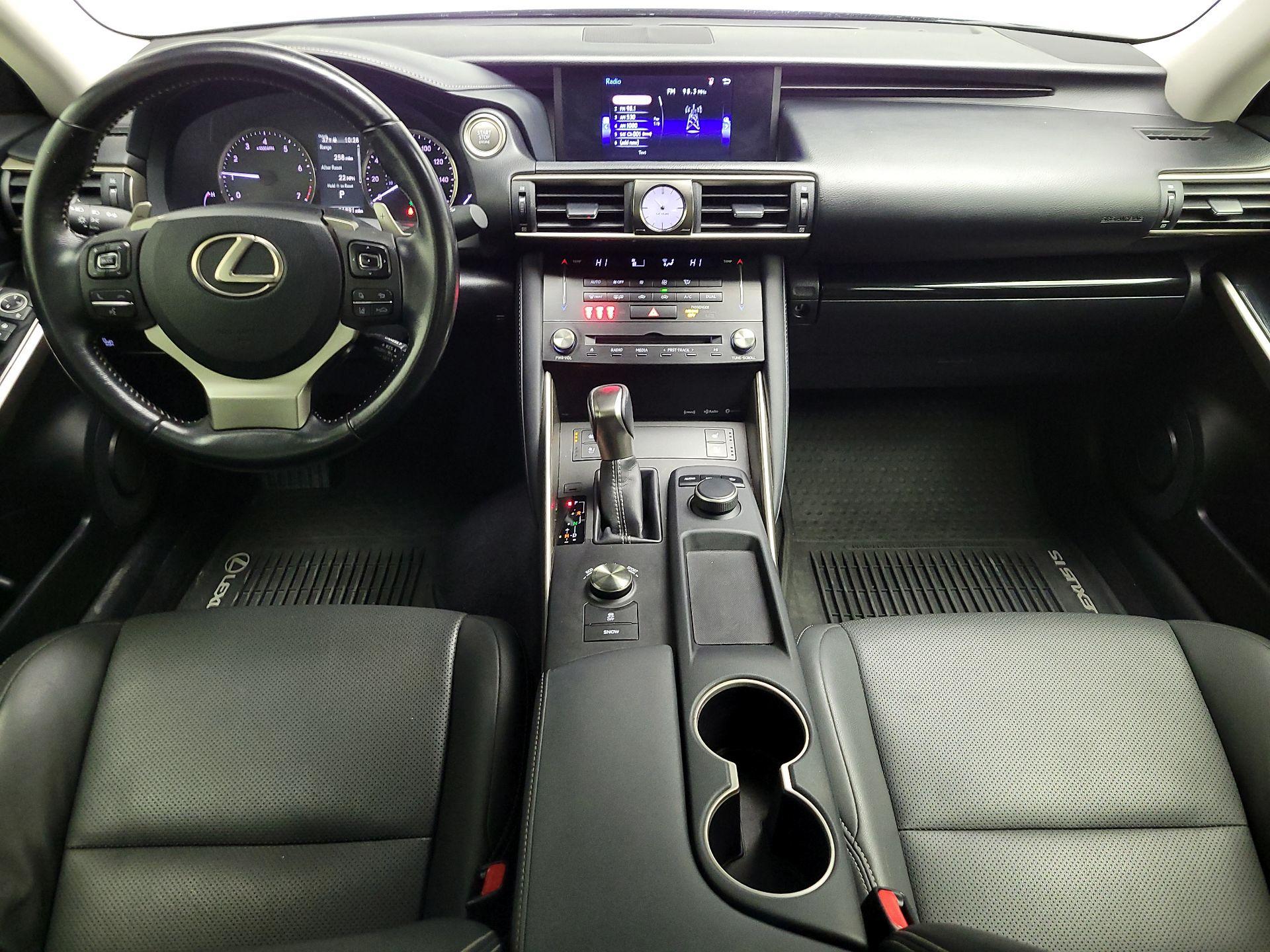 Thumbnail: 2017 Lexus IS - 9