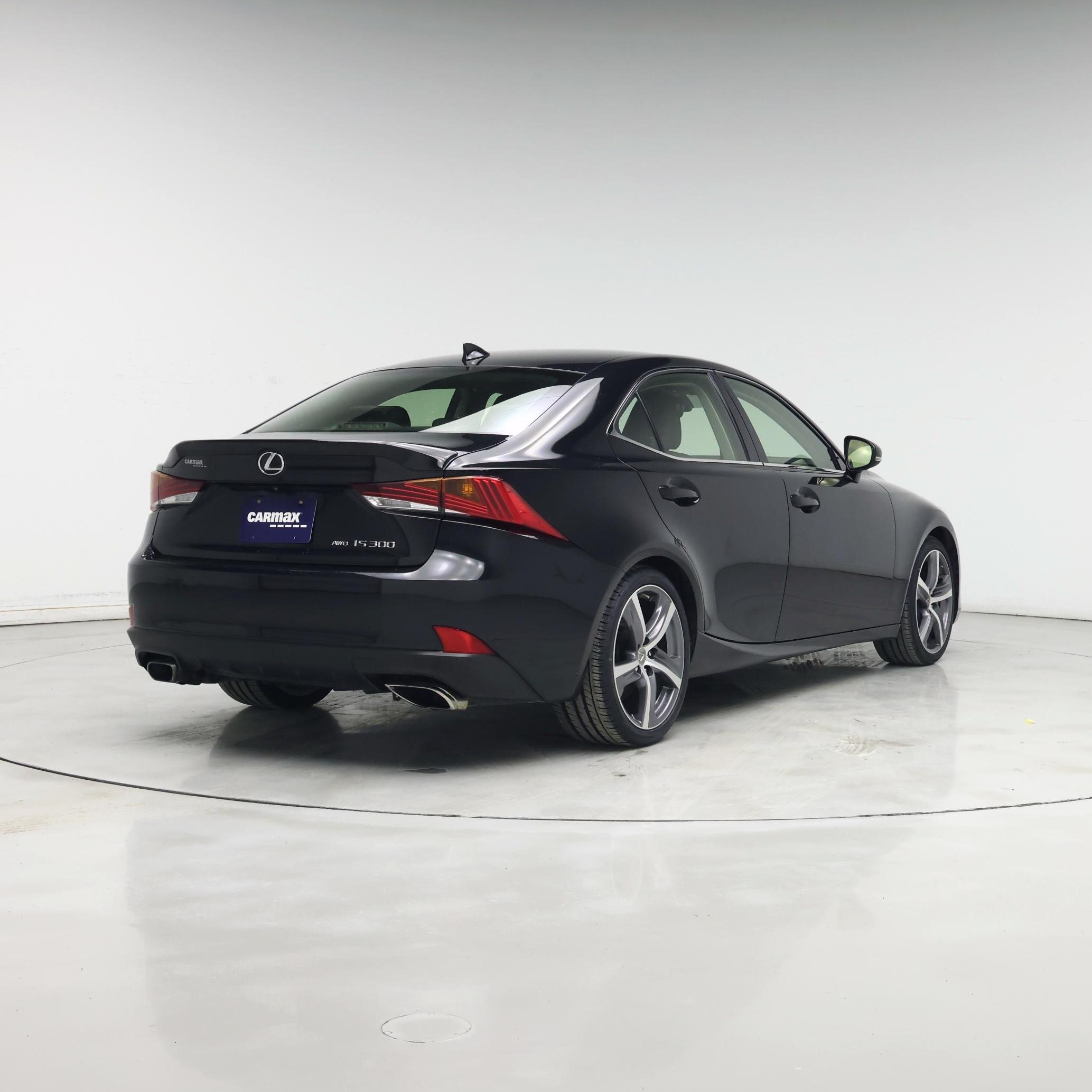 Thumbnail: 2017 Lexus IS - 8