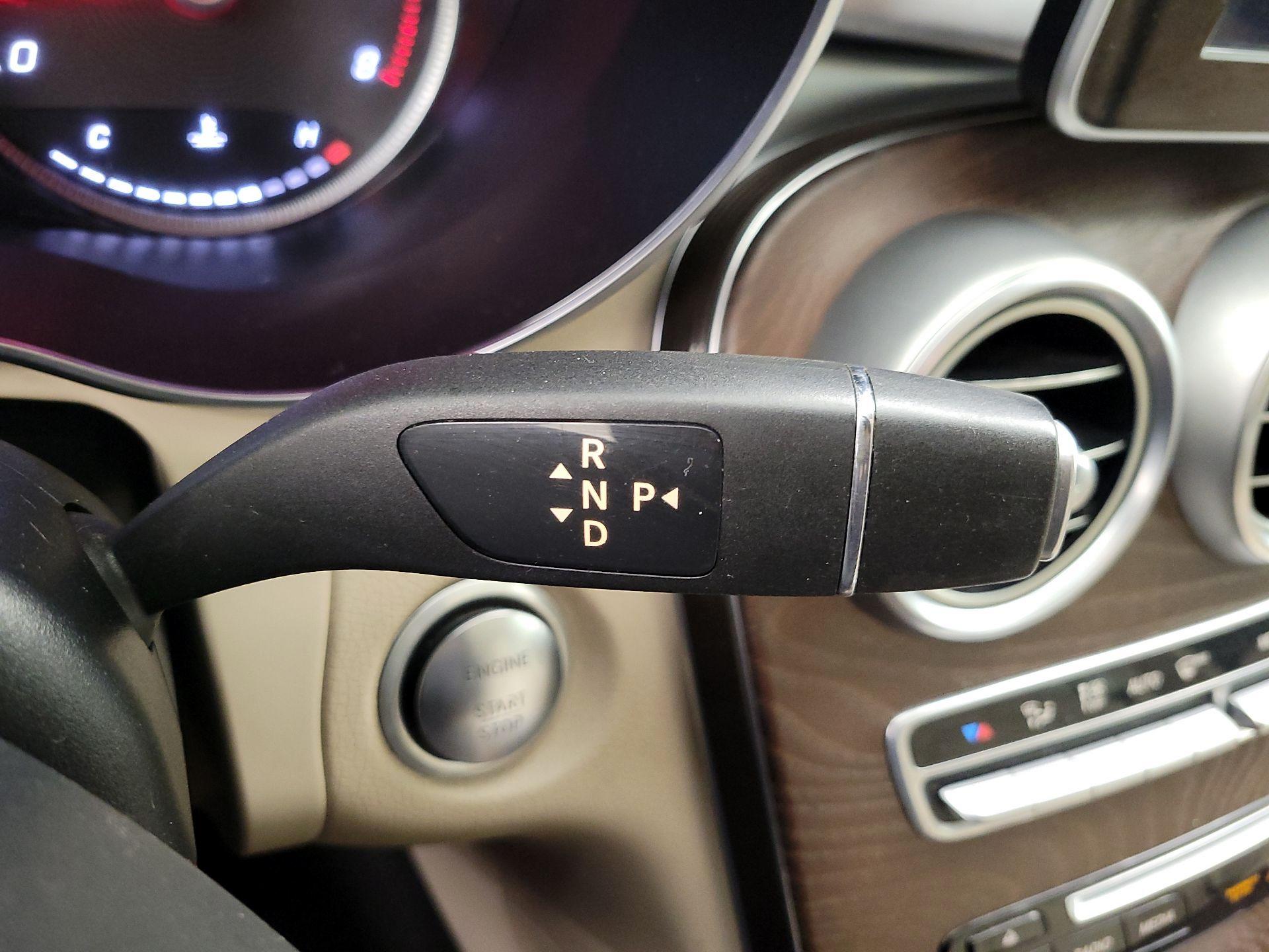 Thumbnail: 2019 Mercedes-Benz GLC - 17