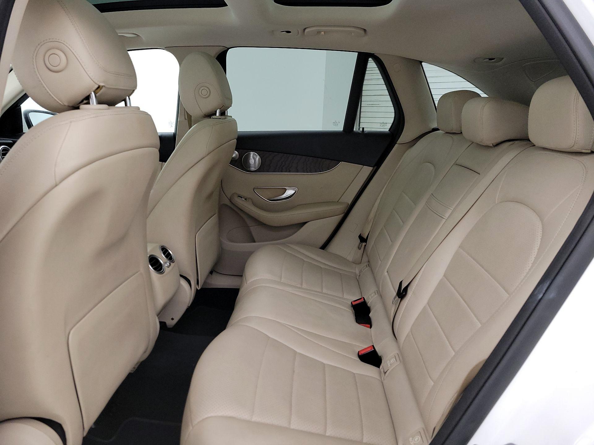 Thumbnail: 2019 Mercedes-Benz GLC - 20