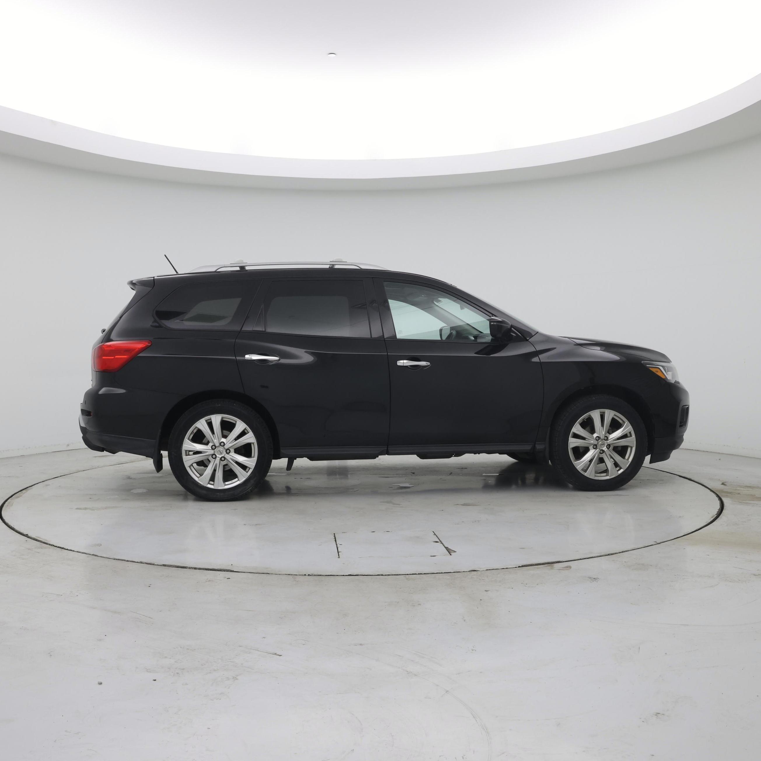 Thumbnail: 2018 Nissan Pathfinder - 7