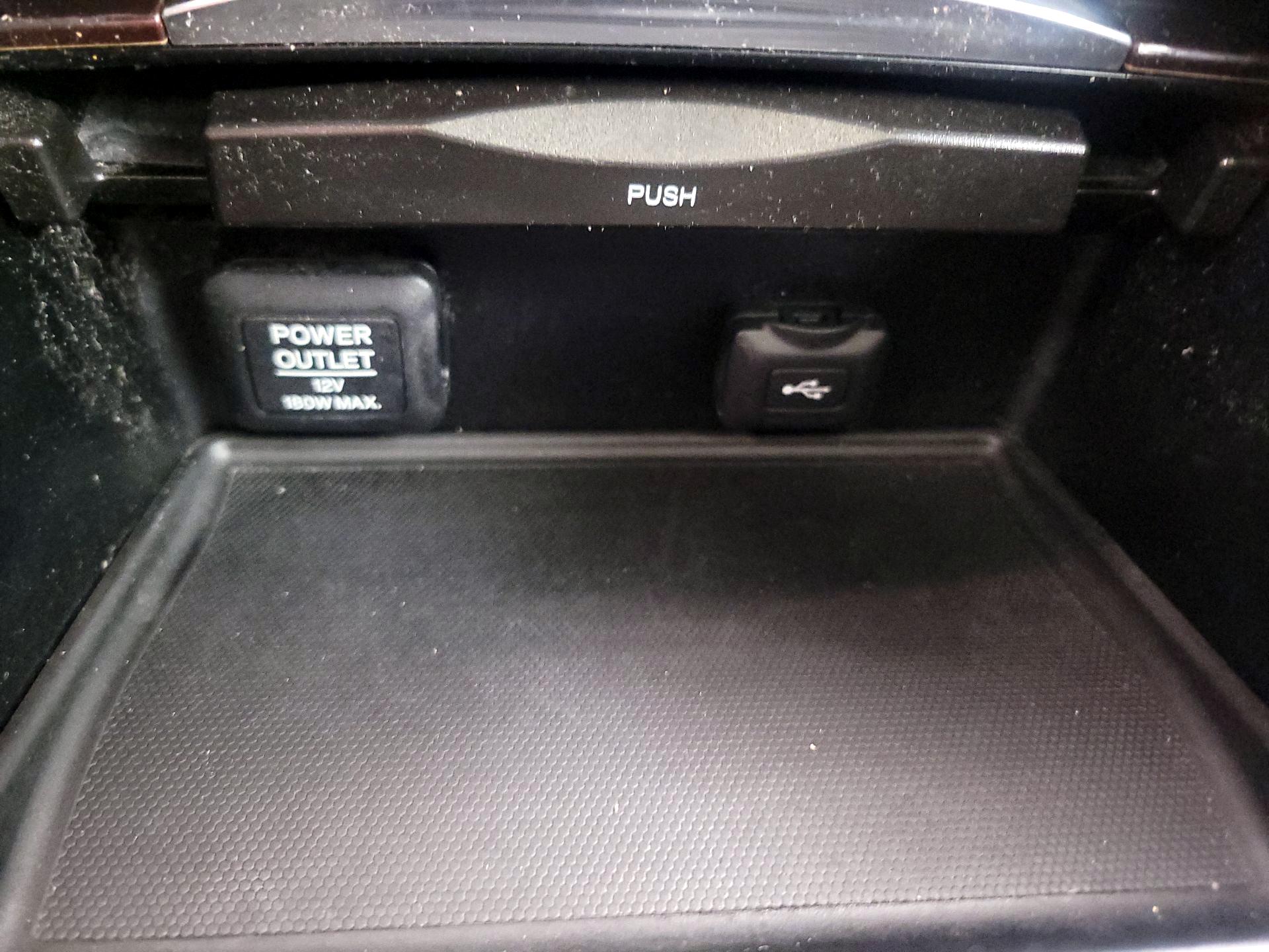 Thumbnail: 2016 Acura TLX - 18