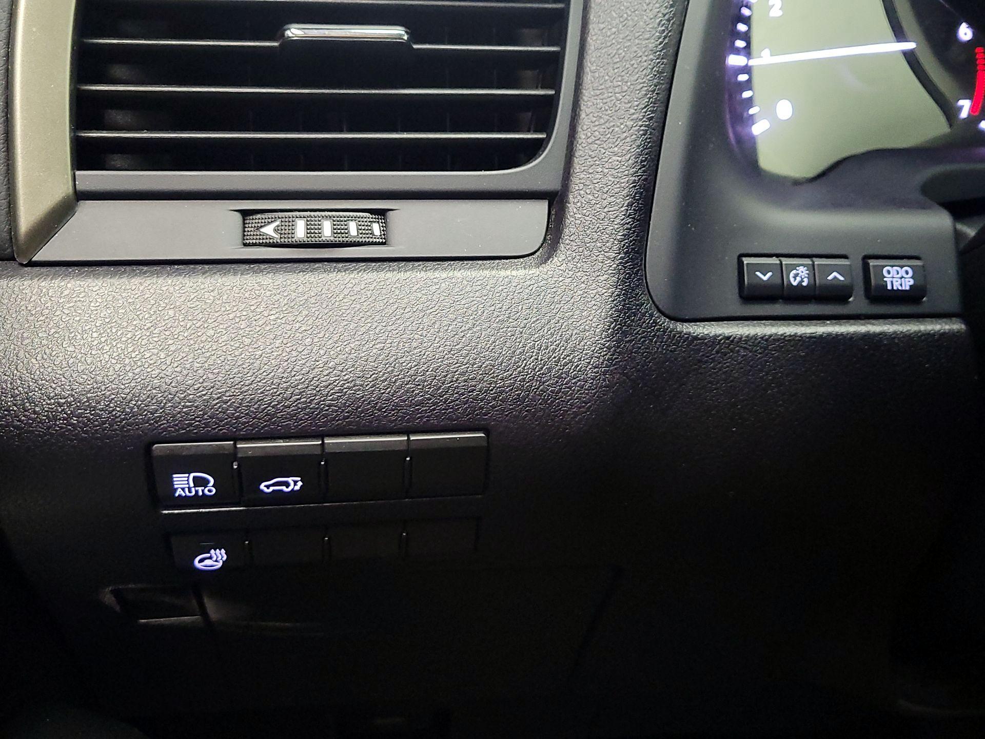 Thumbnail: 2017 Lexus RX - 13