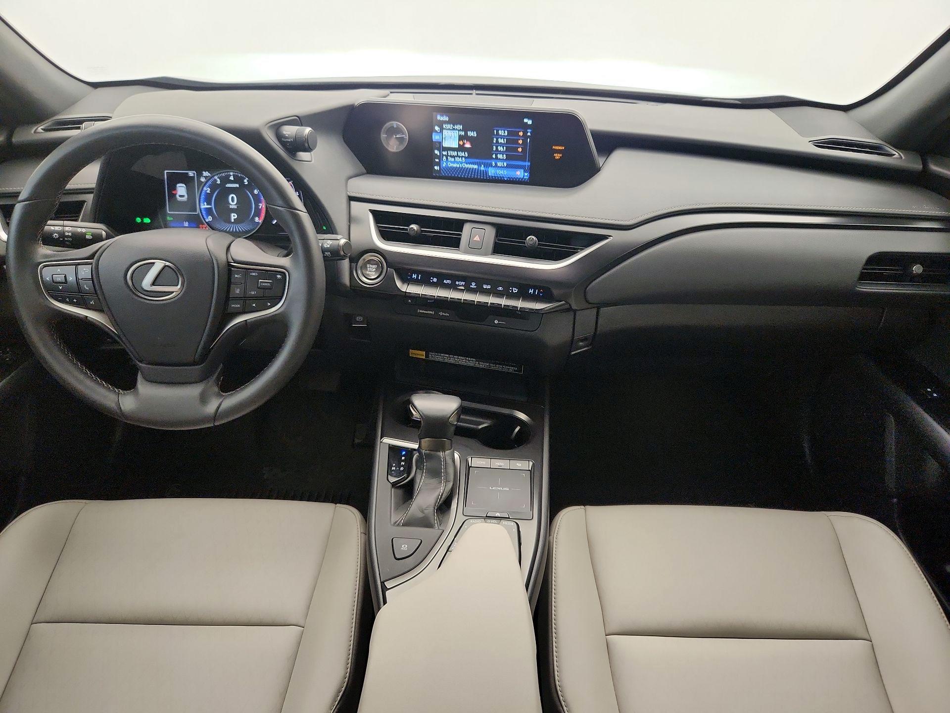 Thumbnail: 2022 Lexus UX - 9