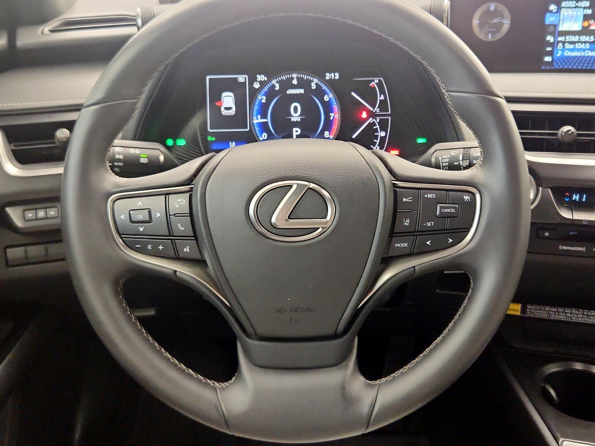 Thumbnail: 2022 Lexus UX - 10