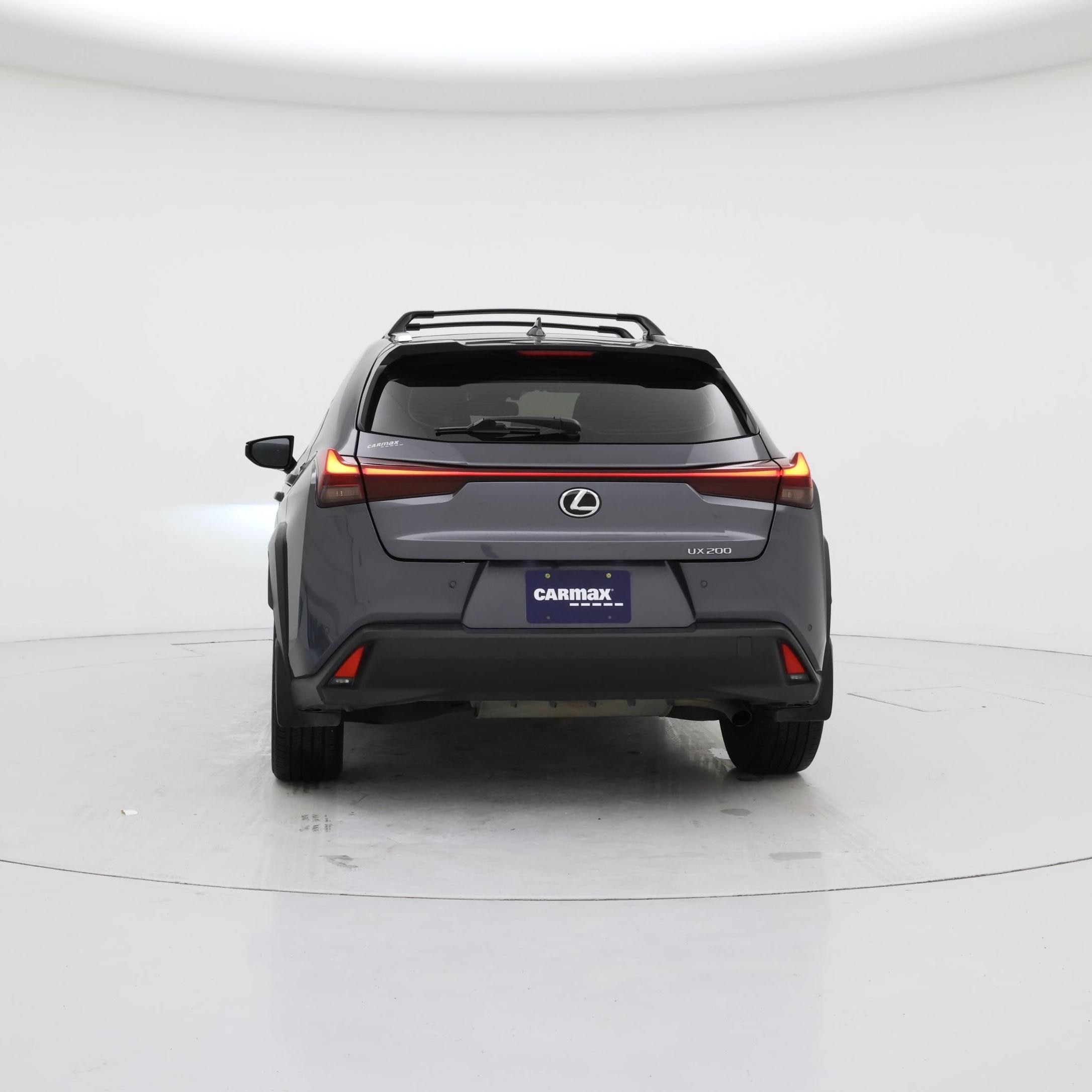 Thumbnail: 2022 Lexus UX - 6