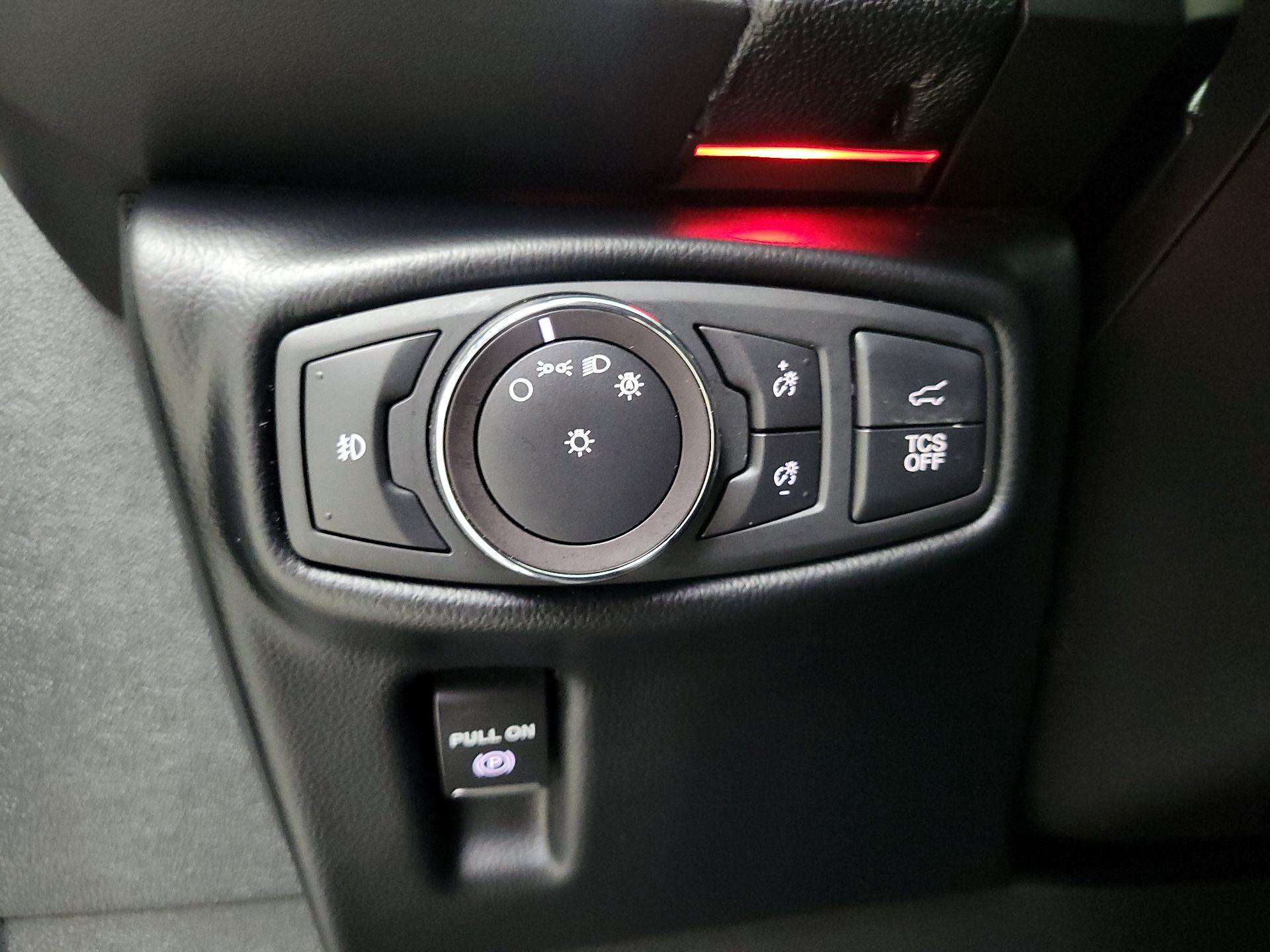 Thumbnail: 2019 Lincoln Nautilus - 13