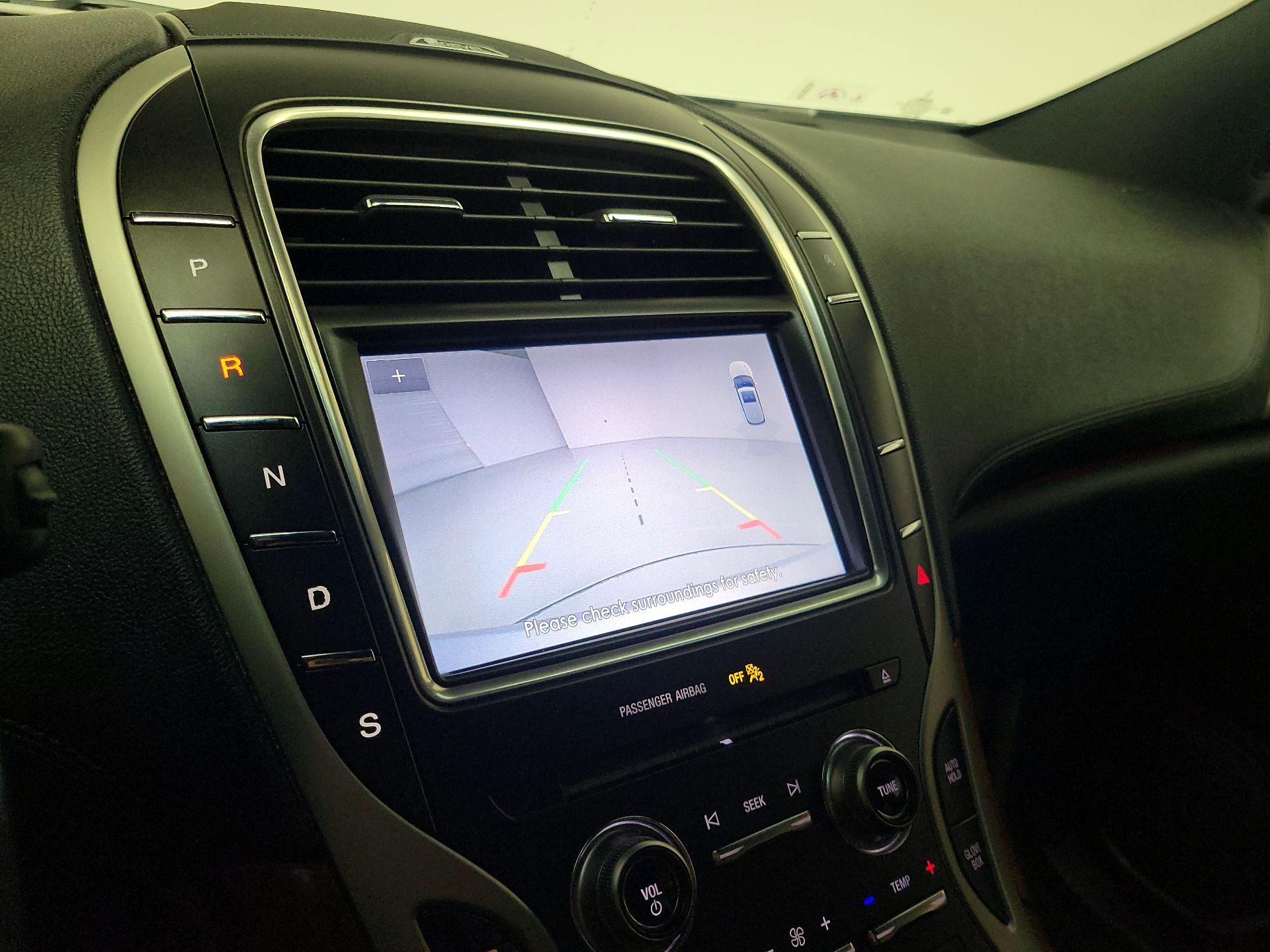 Thumbnail: 2019 Lincoln Nautilus - 15