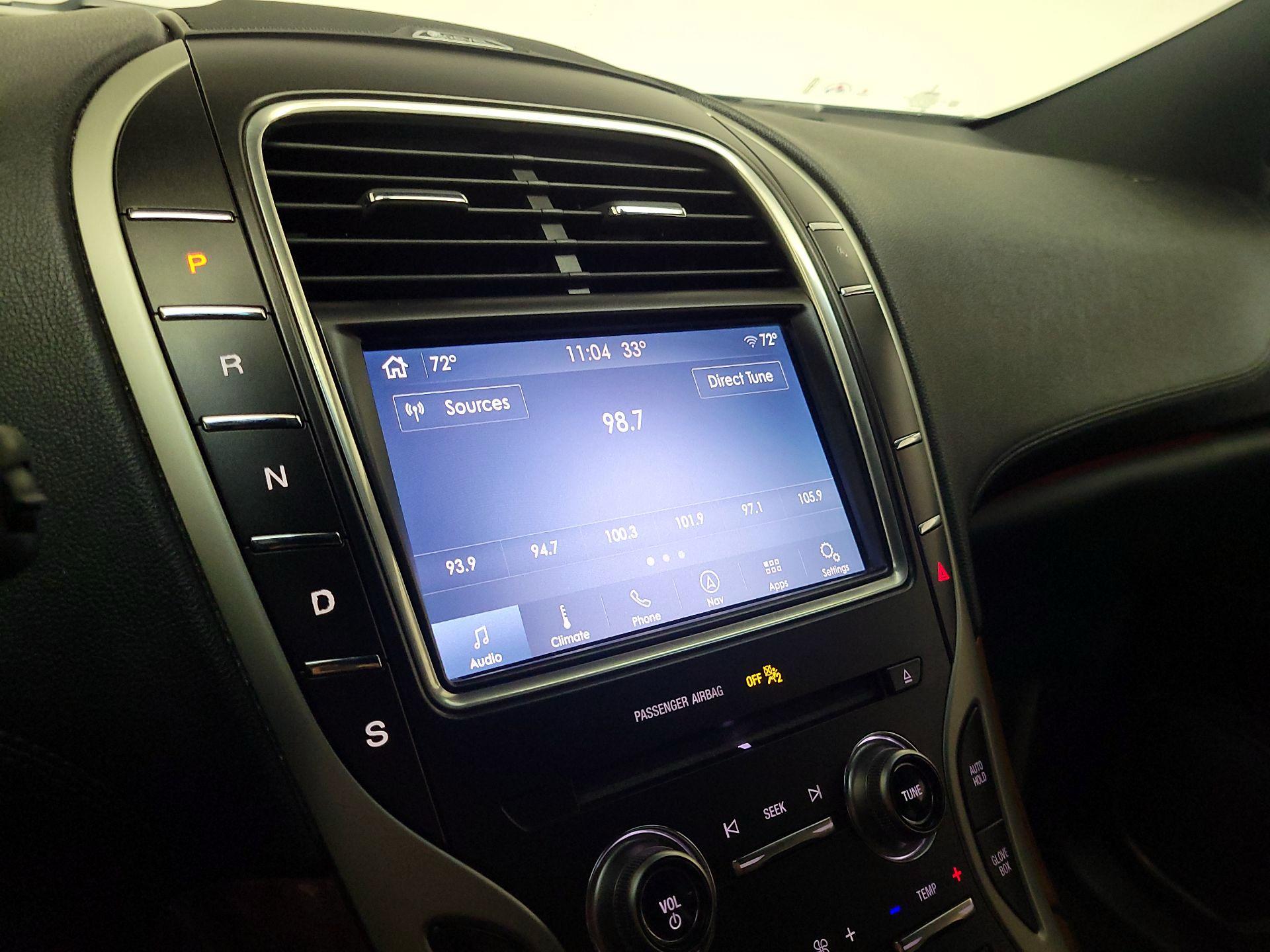 Thumbnail: 2019 Lincoln Nautilus - 16