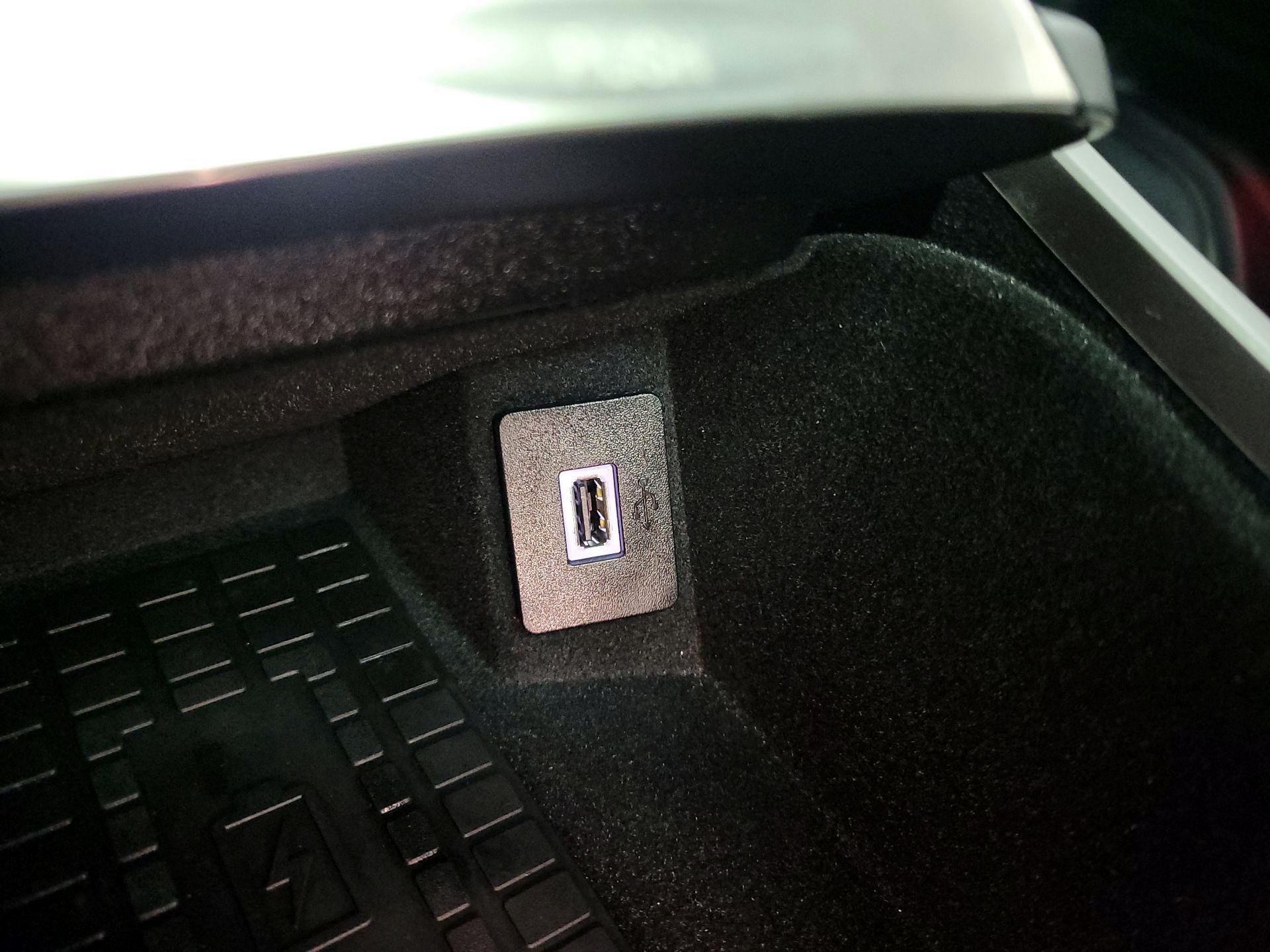 Thumbnail: 2019 Lincoln Nautilus - 19