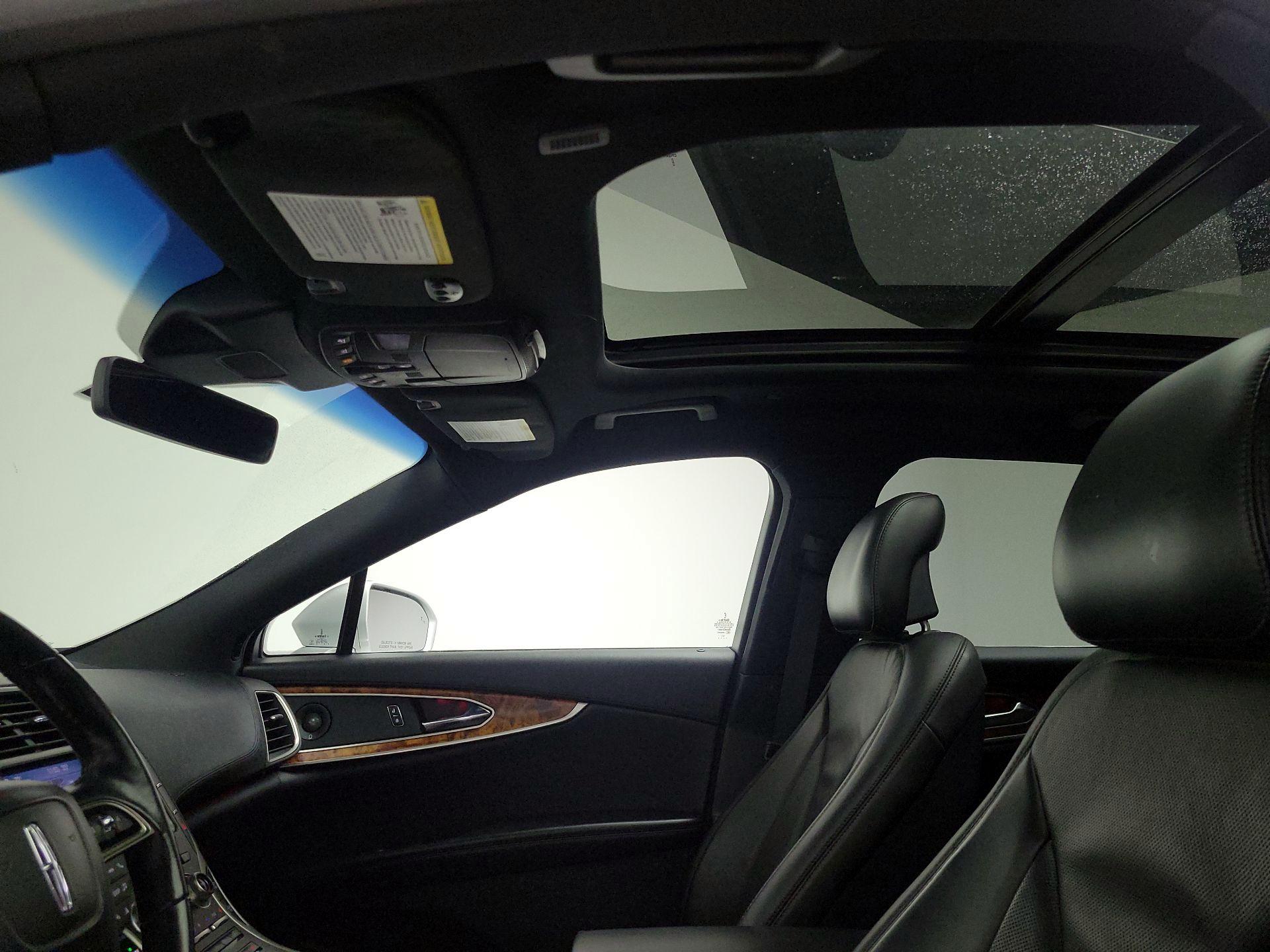 Thumbnail: 2019 Lincoln Nautilus - 20