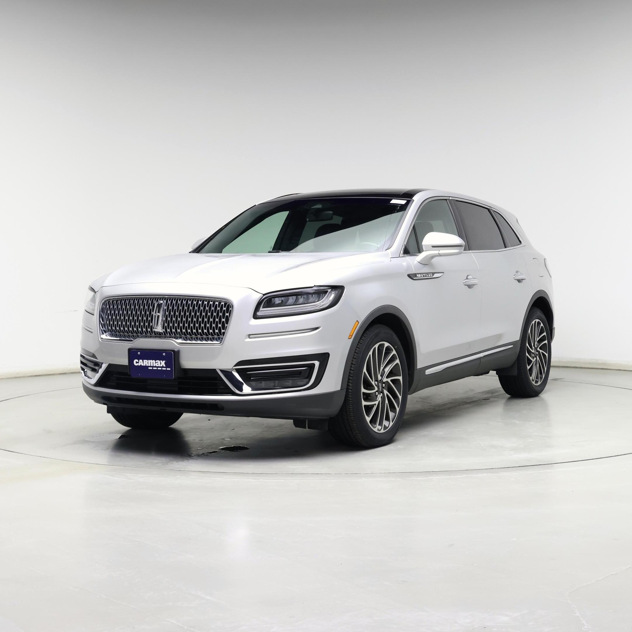 Thumbnail: 2019 Lincoln Nautilus - 4