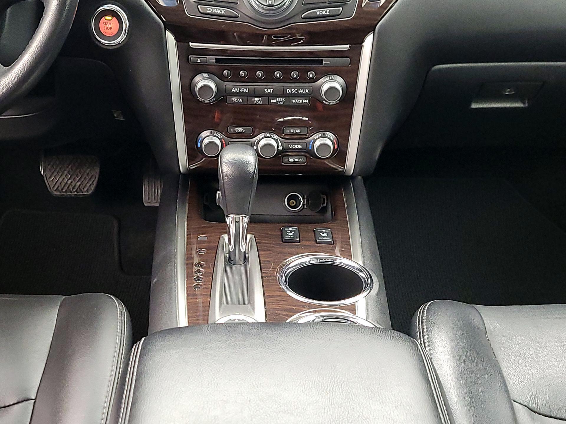 Thumbnail: 2014 Nissan Pathfinder - 18