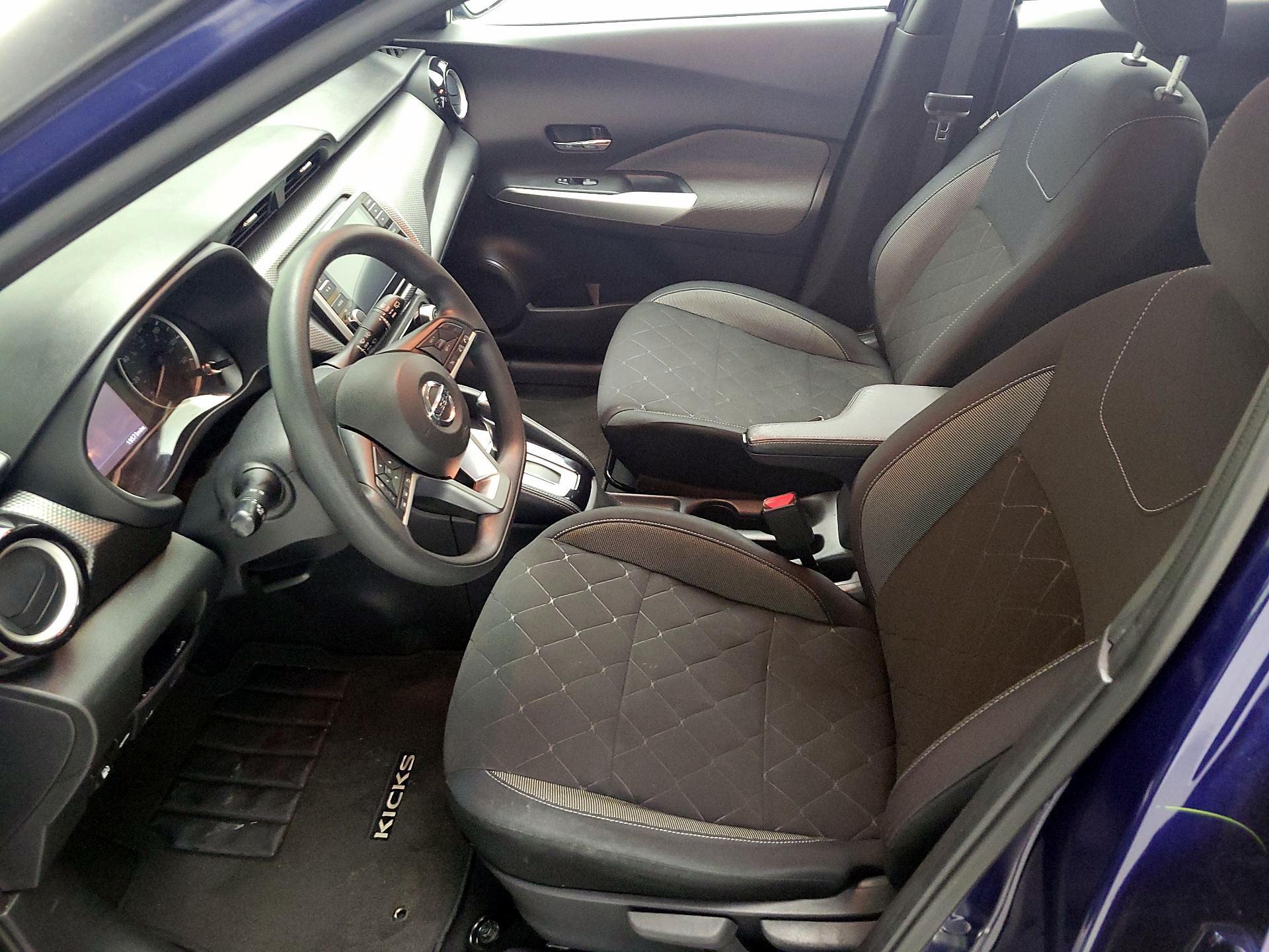 Thumbnail: 2020 Nissan Kicks - 11