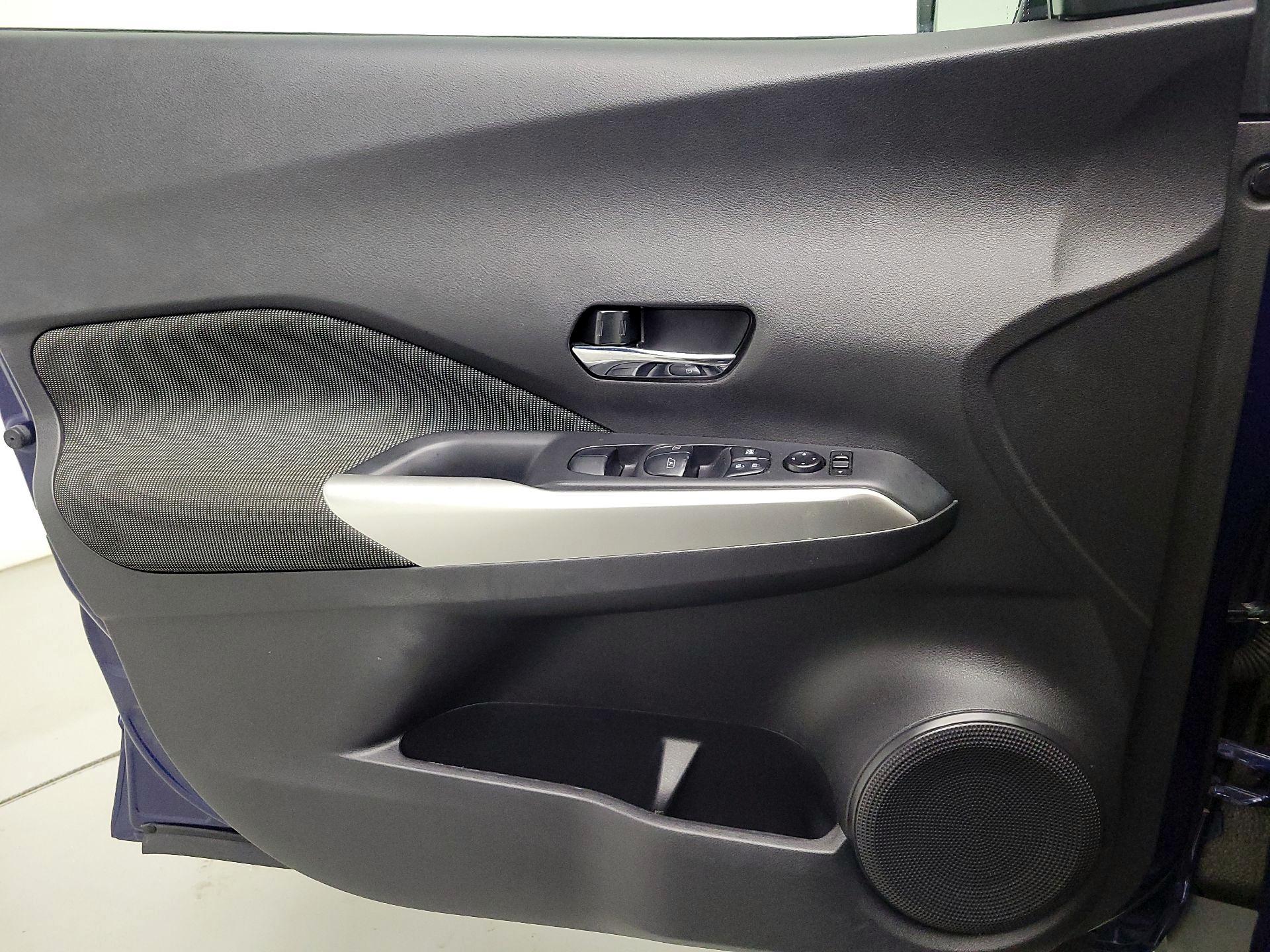 Thumbnail: 2020 Nissan Kicks - 12