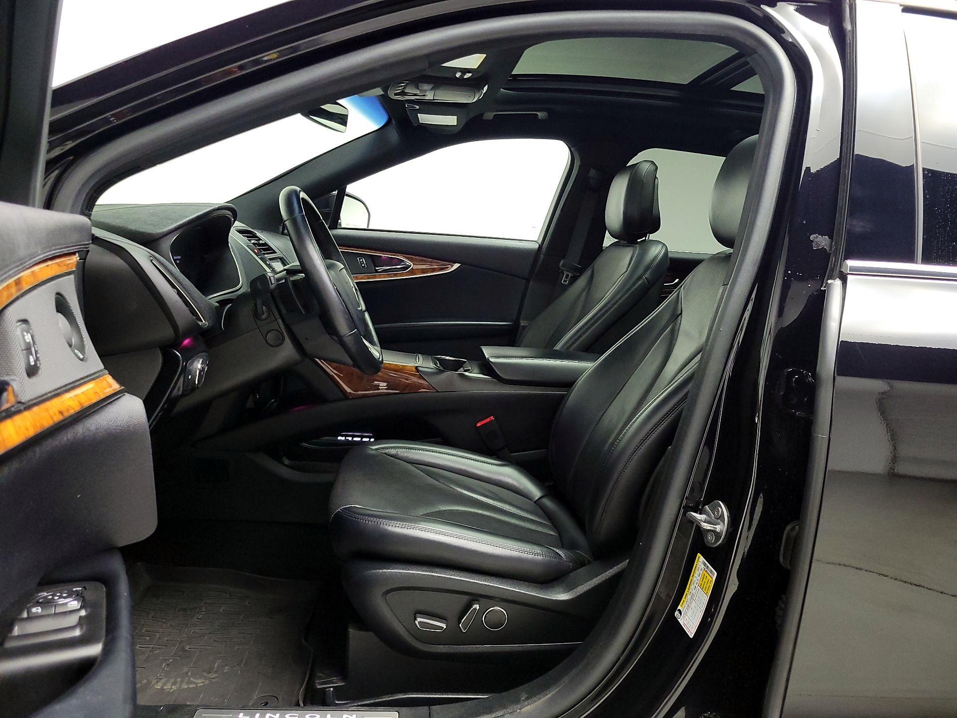 Thumbnail: 2020 Lincoln Nautilus - 11