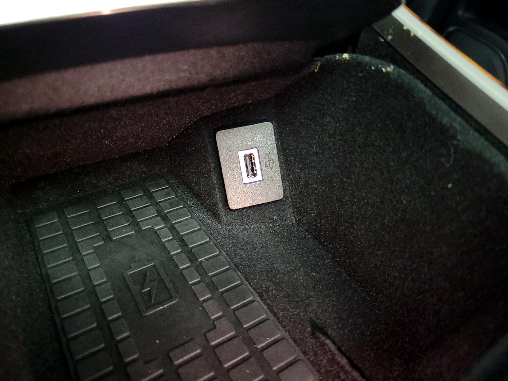 Thumbnail: 2020 Lincoln Nautilus - 19