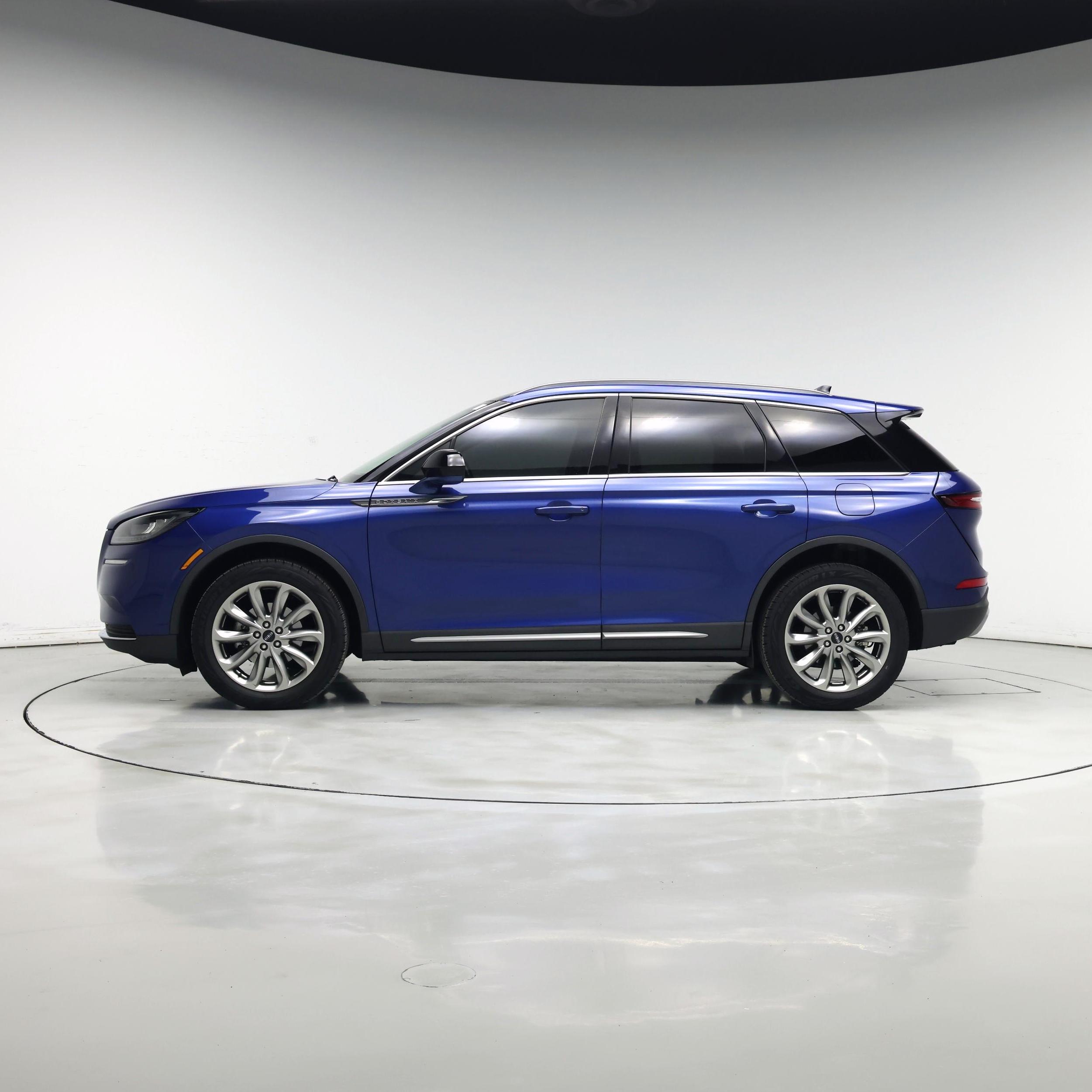 Thumbnail: 2020 Lincoln Corsair - 3