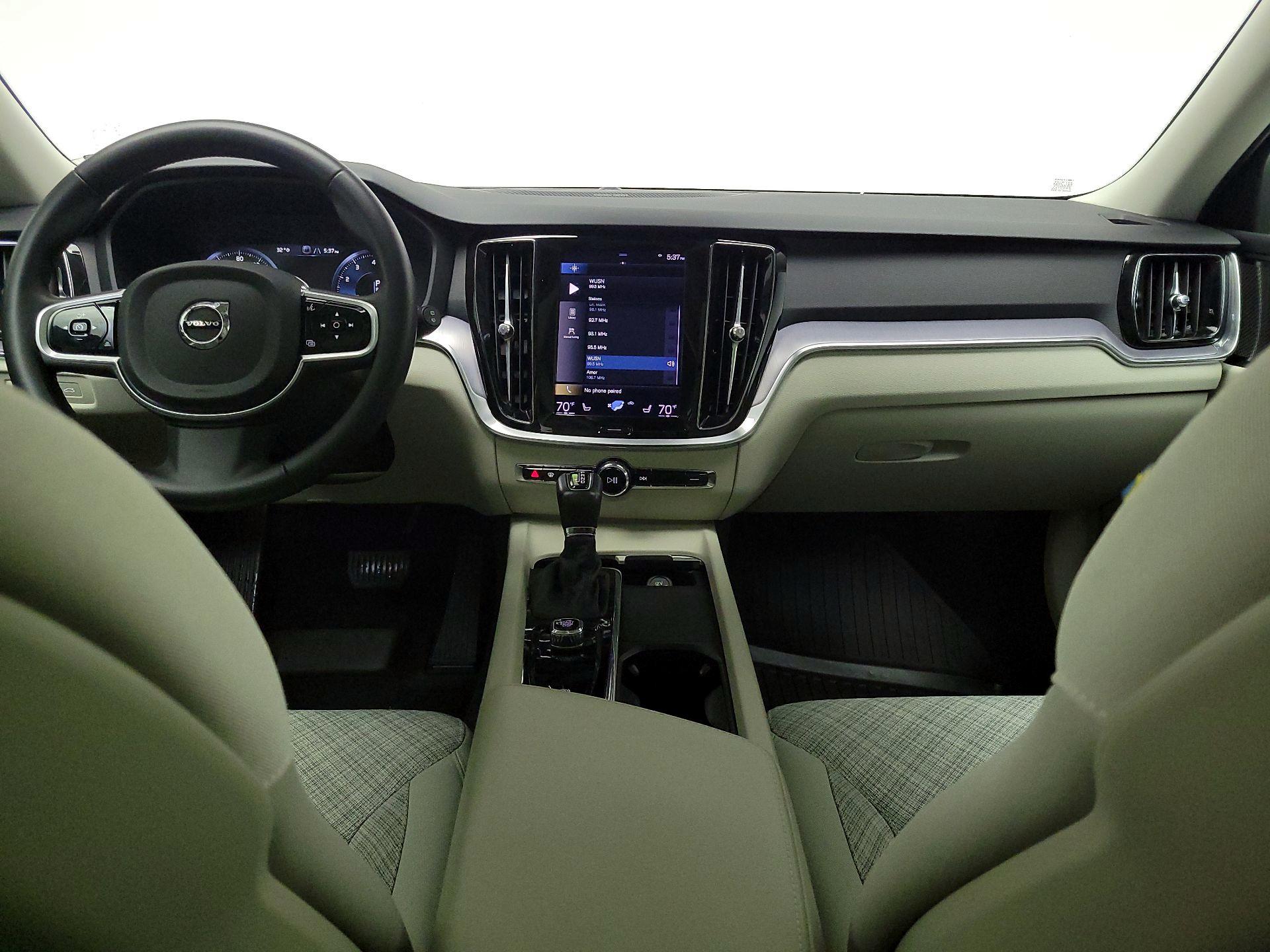 Thumbnail: 2022 Volvo S60 - 9