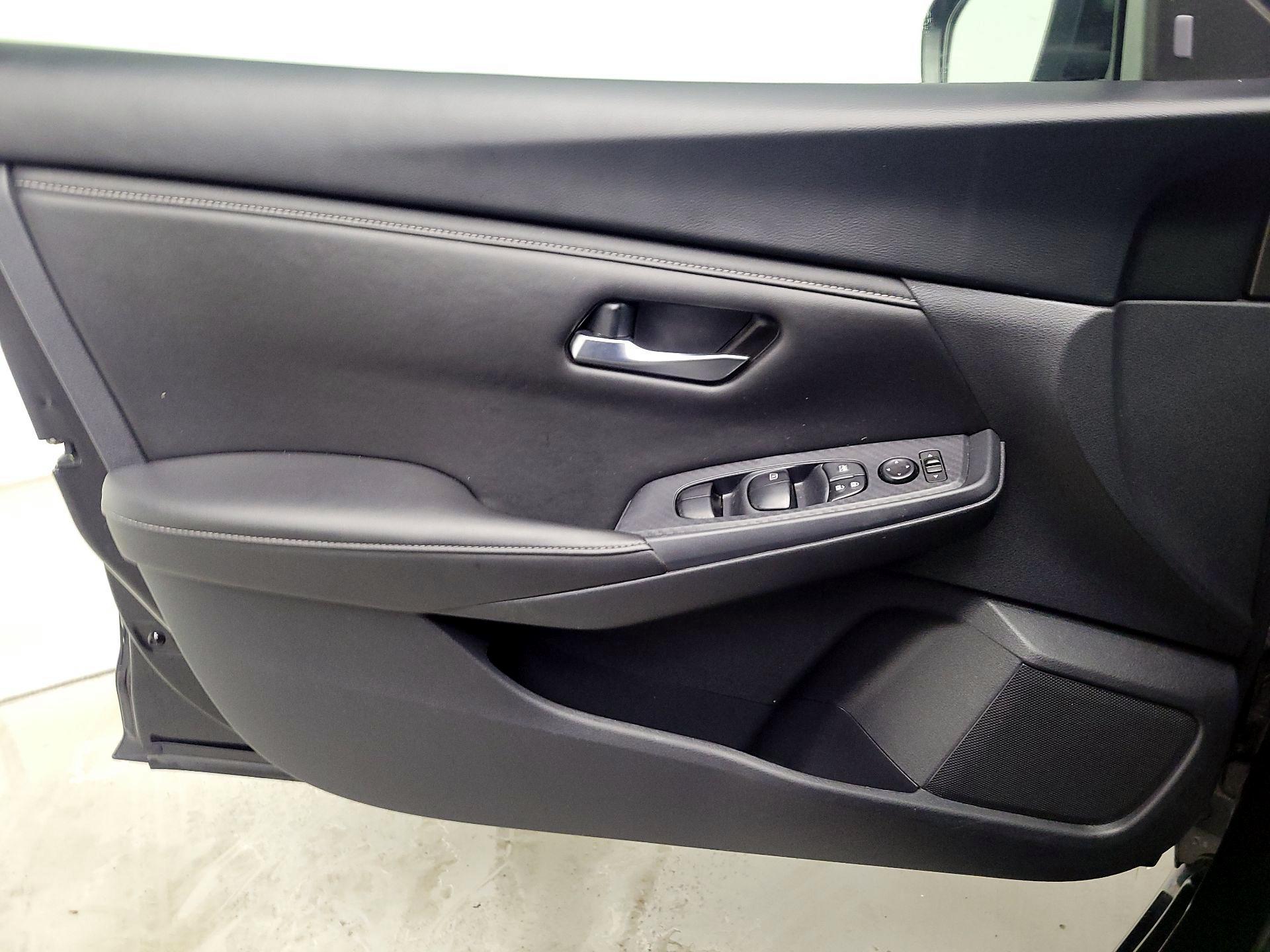 Thumbnail: 2023 Nissan Sentra - 12