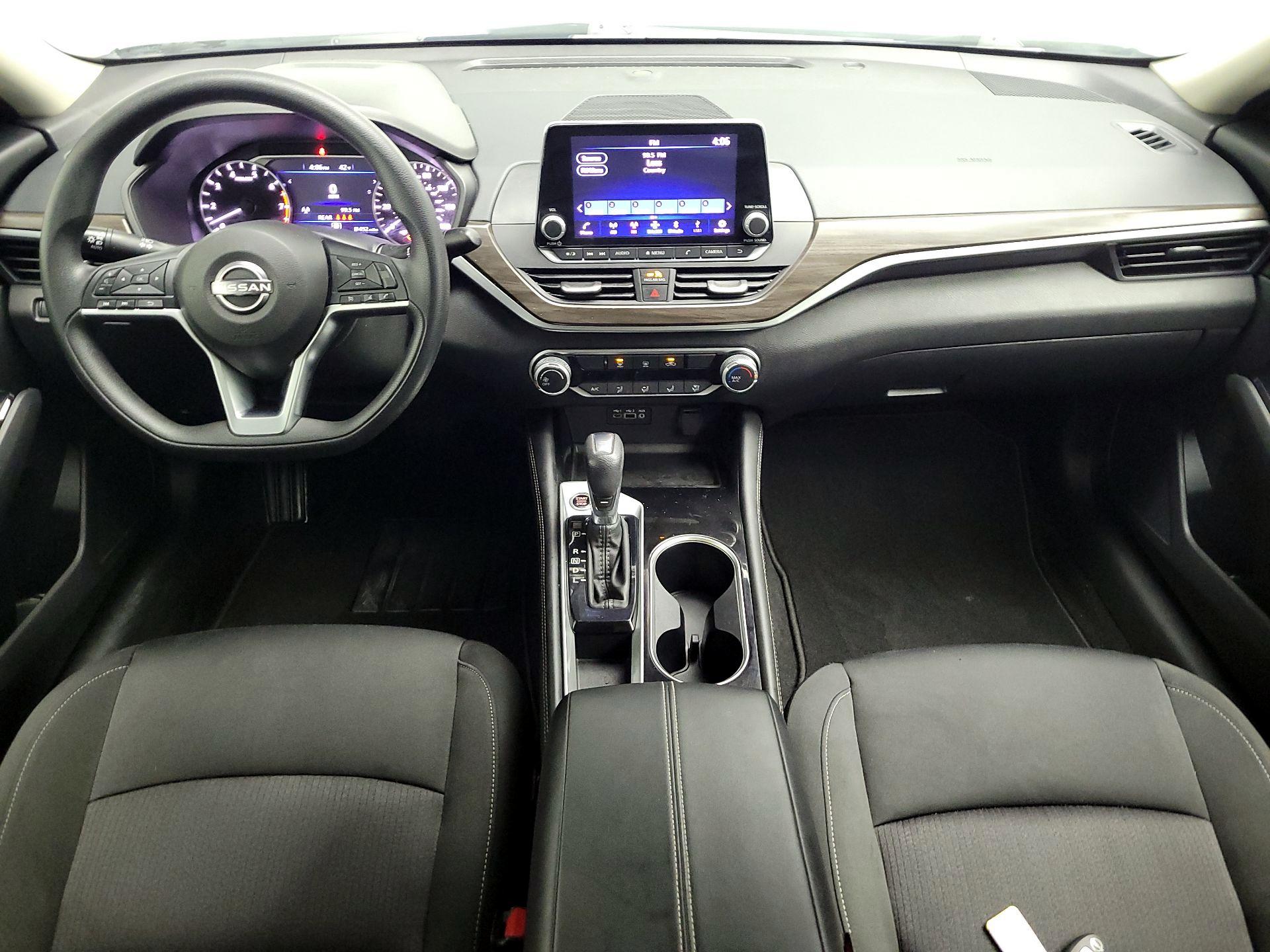 Thumbnail: 2023 Nissan Altima - 9