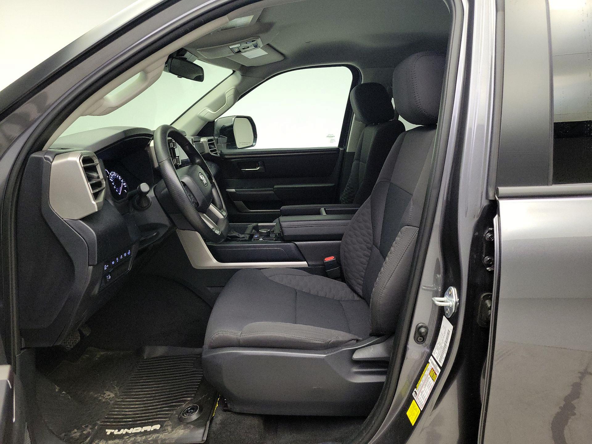 Thumbnail: 2024 Toyota Tundra - 11