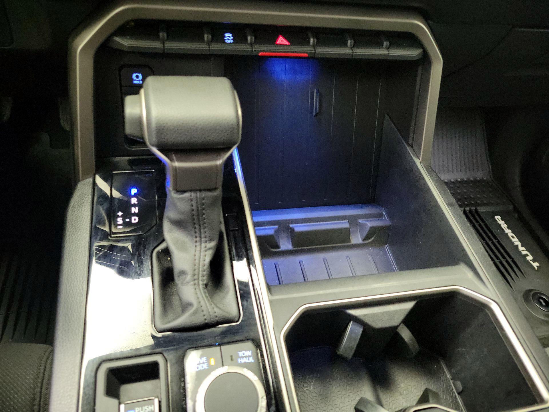 Thumbnail: 2024 Toyota Tundra - 17