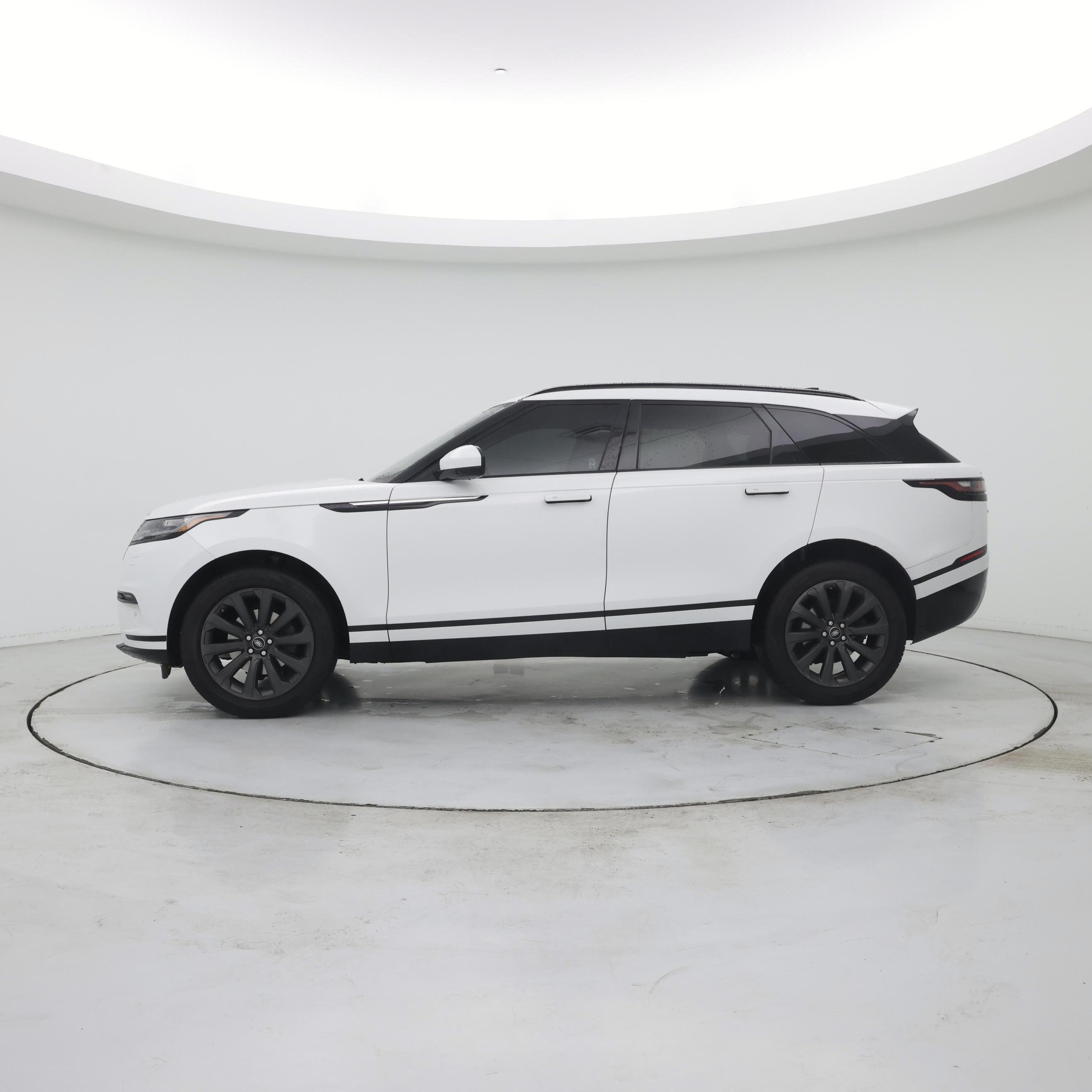 Thumbnail: 2019 Land Rover Range Rover Velar - 3