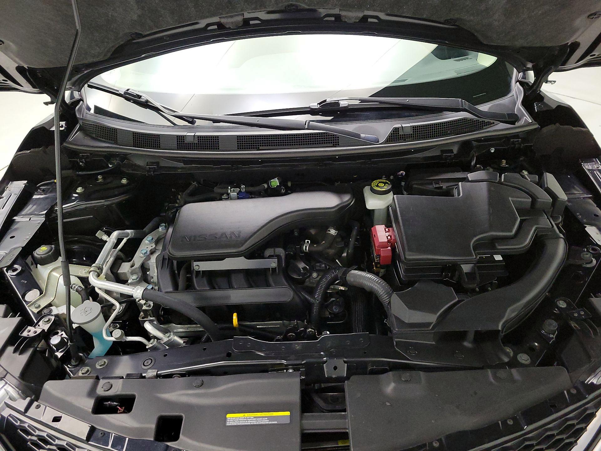 Thumbnail: 2017 Nissan Rogue Sport - 20