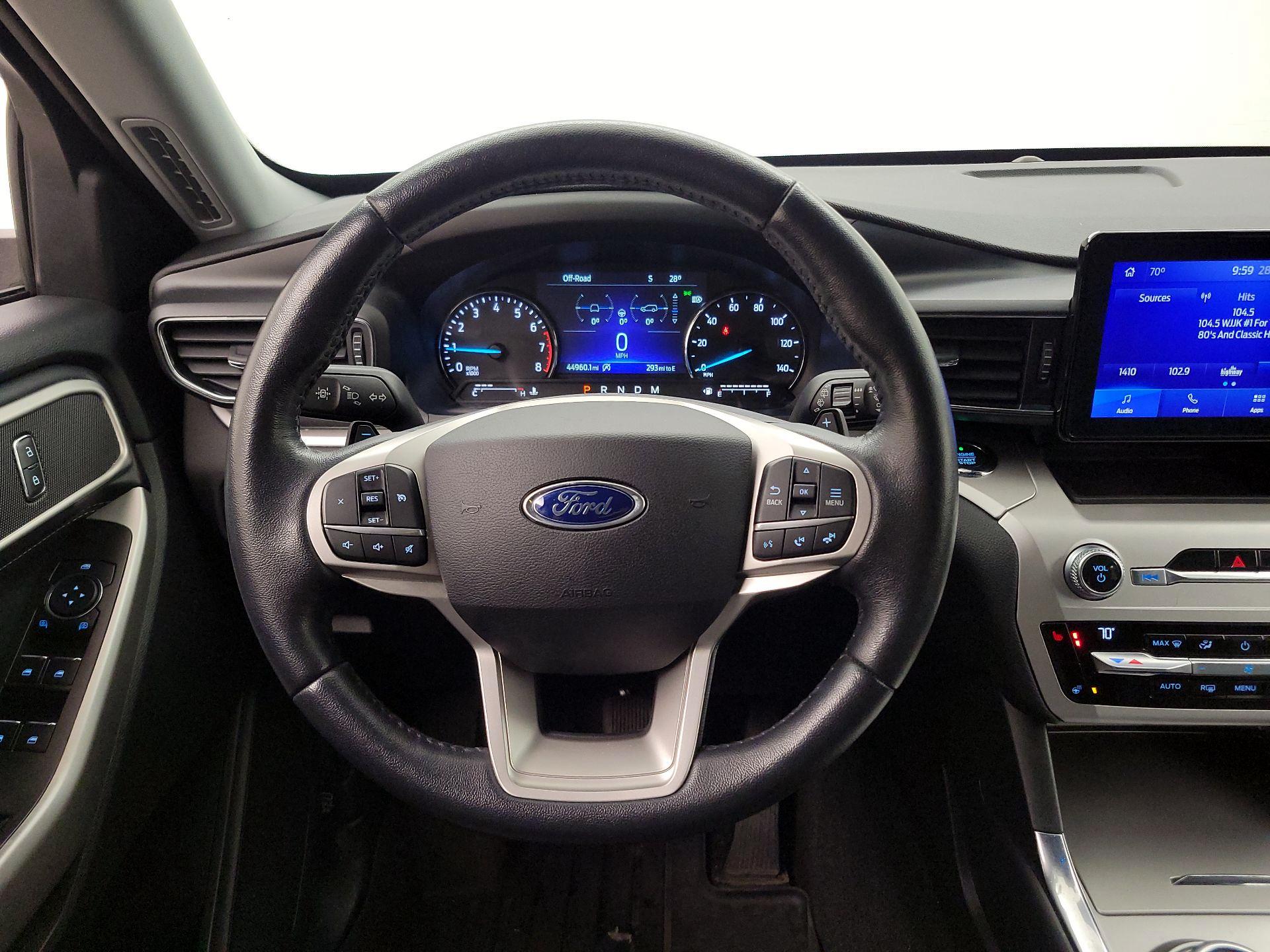 Thumbnail: 2020 Ford Explorer - 10