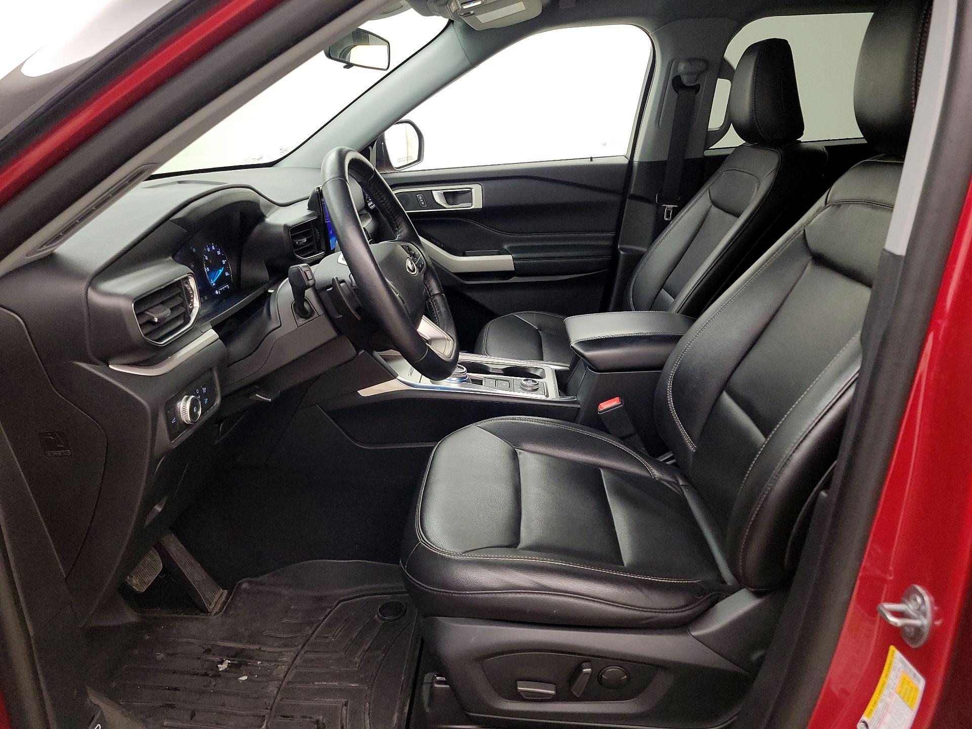 Thumbnail: 2020 Ford Explorer - 11