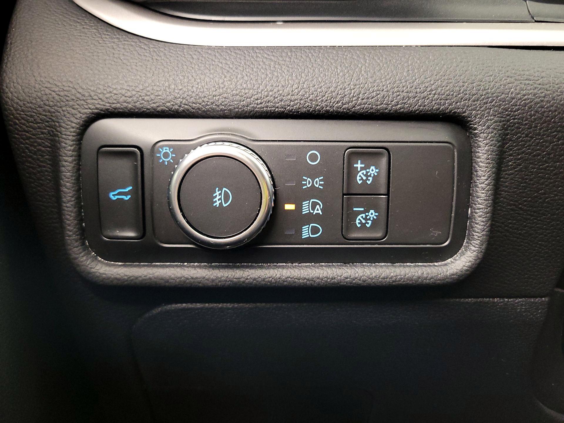 Thumbnail: 2020 Ford Explorer - 13