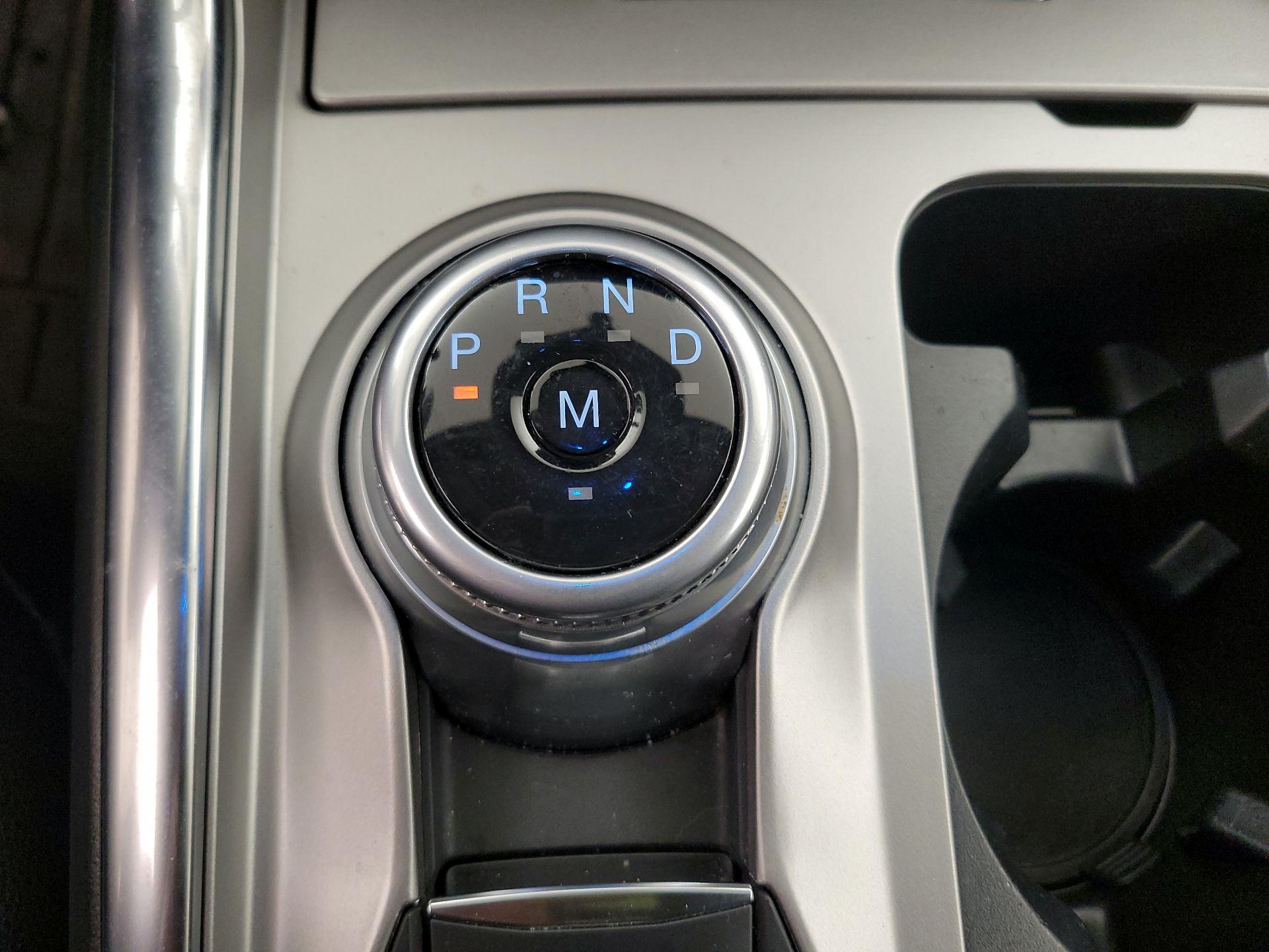 Thumbnail: 2020 Ford Explorer - 17