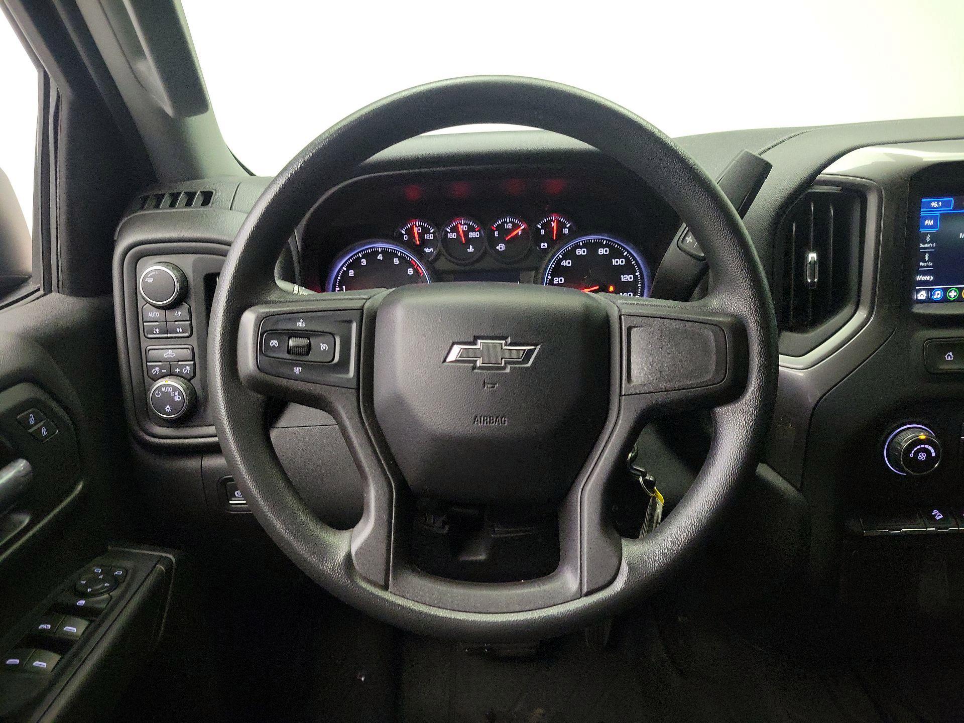 Thumbnail: 2019 Chevrolet Silverado 1500 - 10