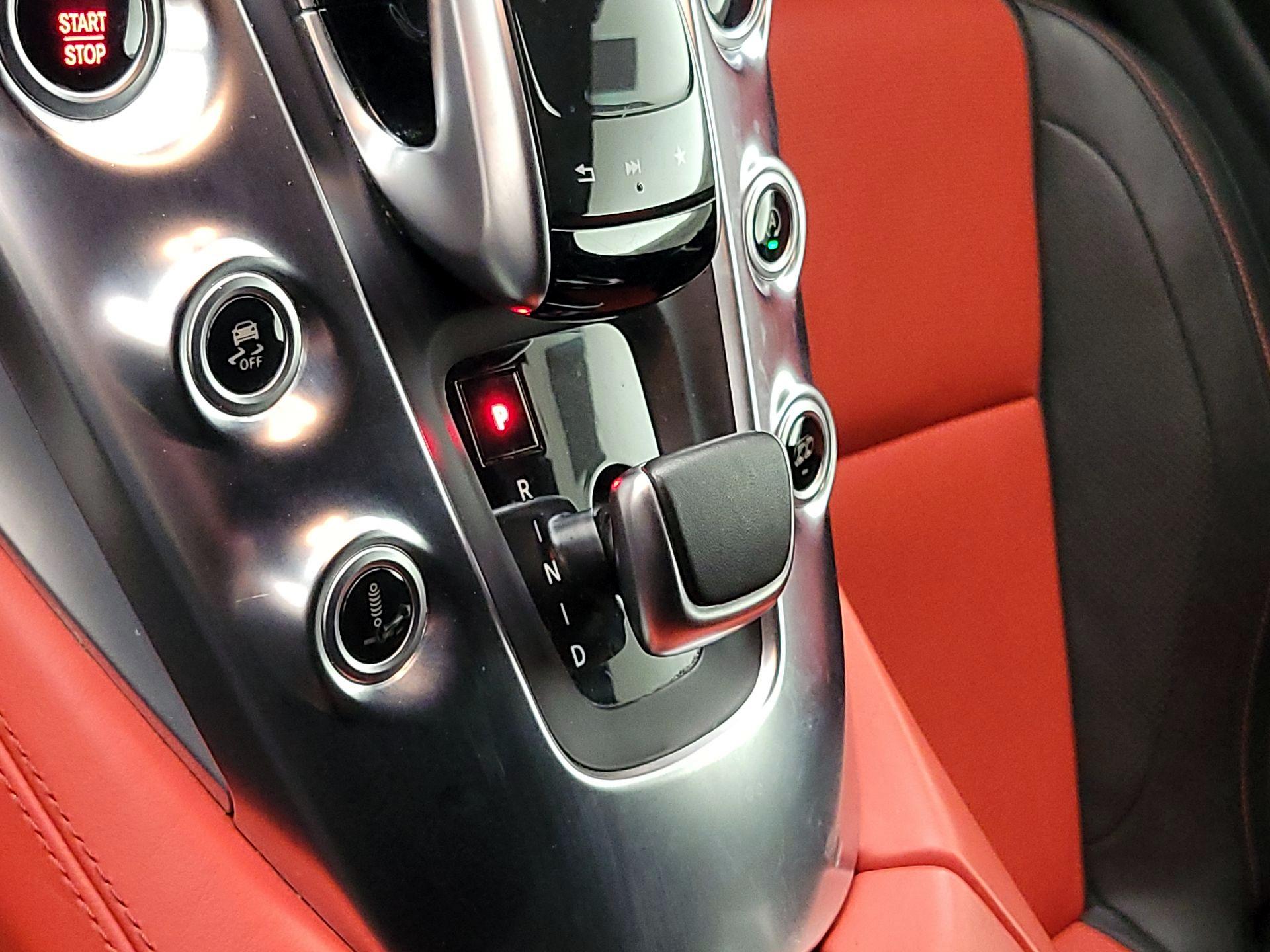 Thumbnail: 2018 Mercedes-Benz AMG GT - 18