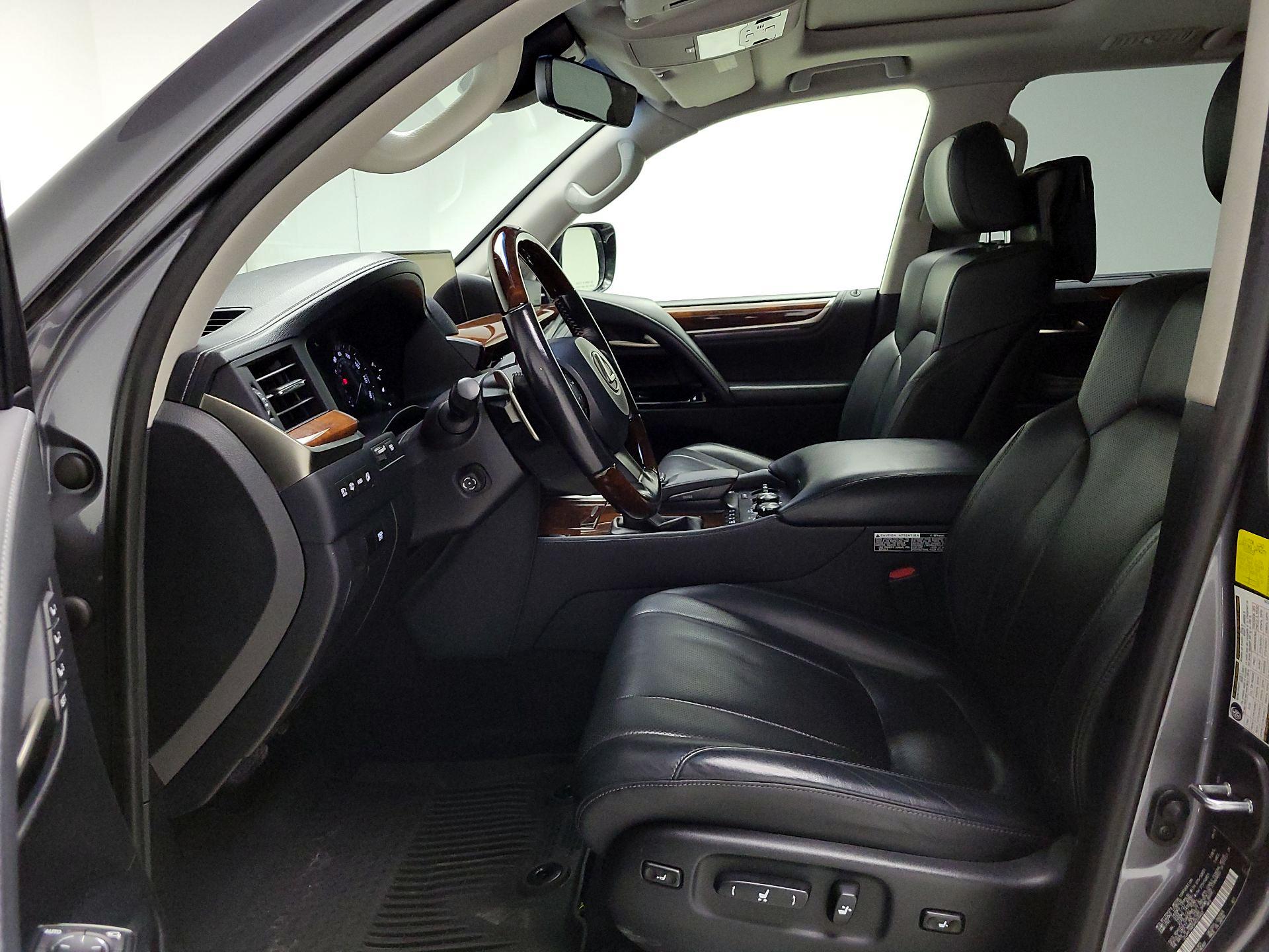 Thumbnail: 2017 Lexus LX - 11