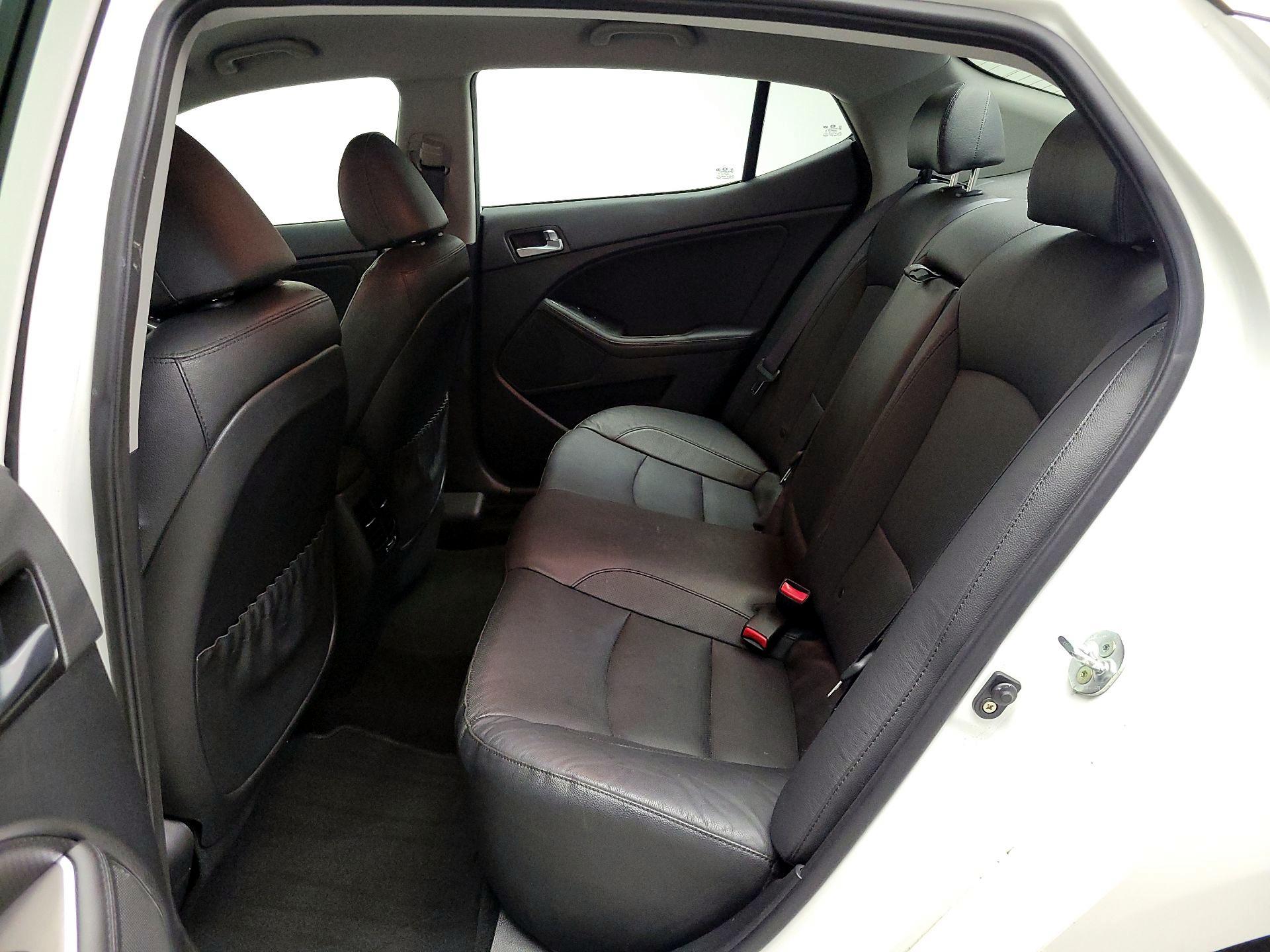 Thumbnail: 2015 Kia Optima - 20