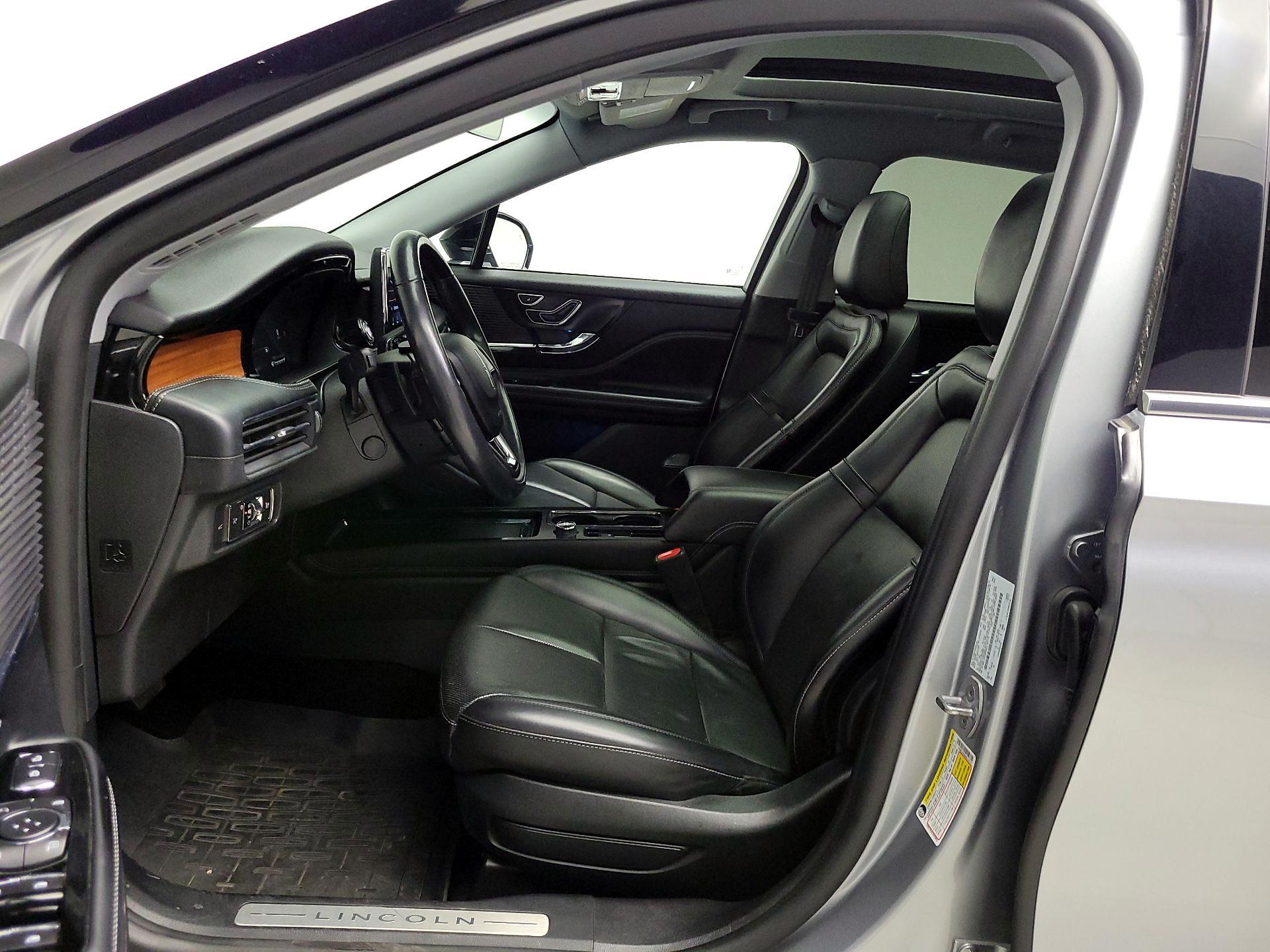 Thumbnail: 2022 Lincoln Corsair - 11