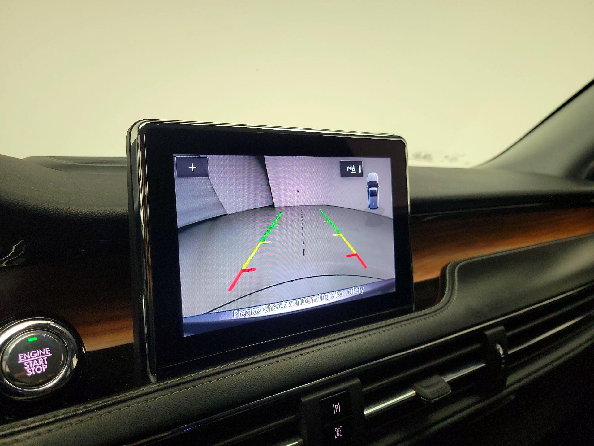 Thumbnail: 2022 Lincoln Corsair - 15