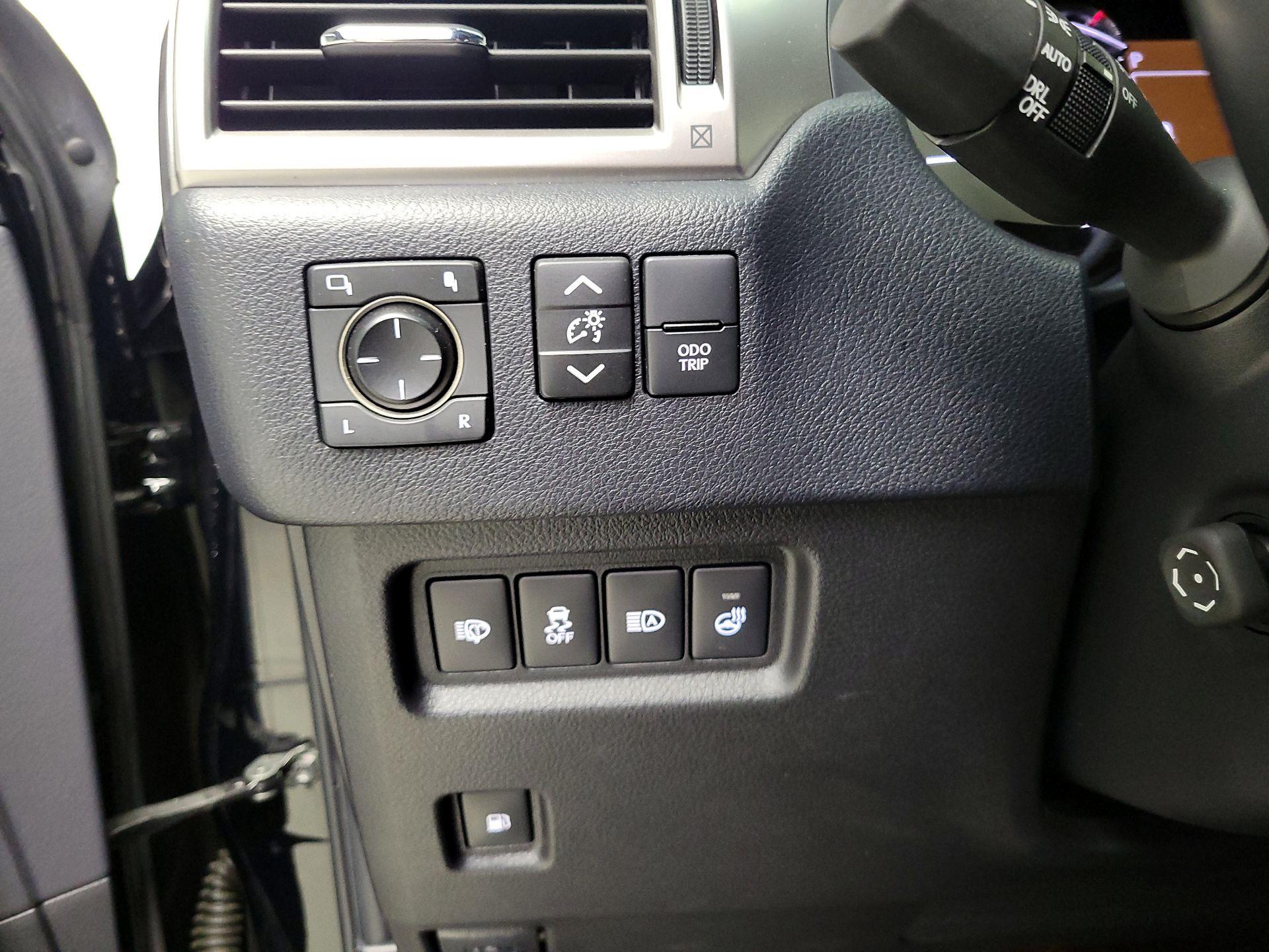 Thumbnail: 2022 Lexus GX - 13