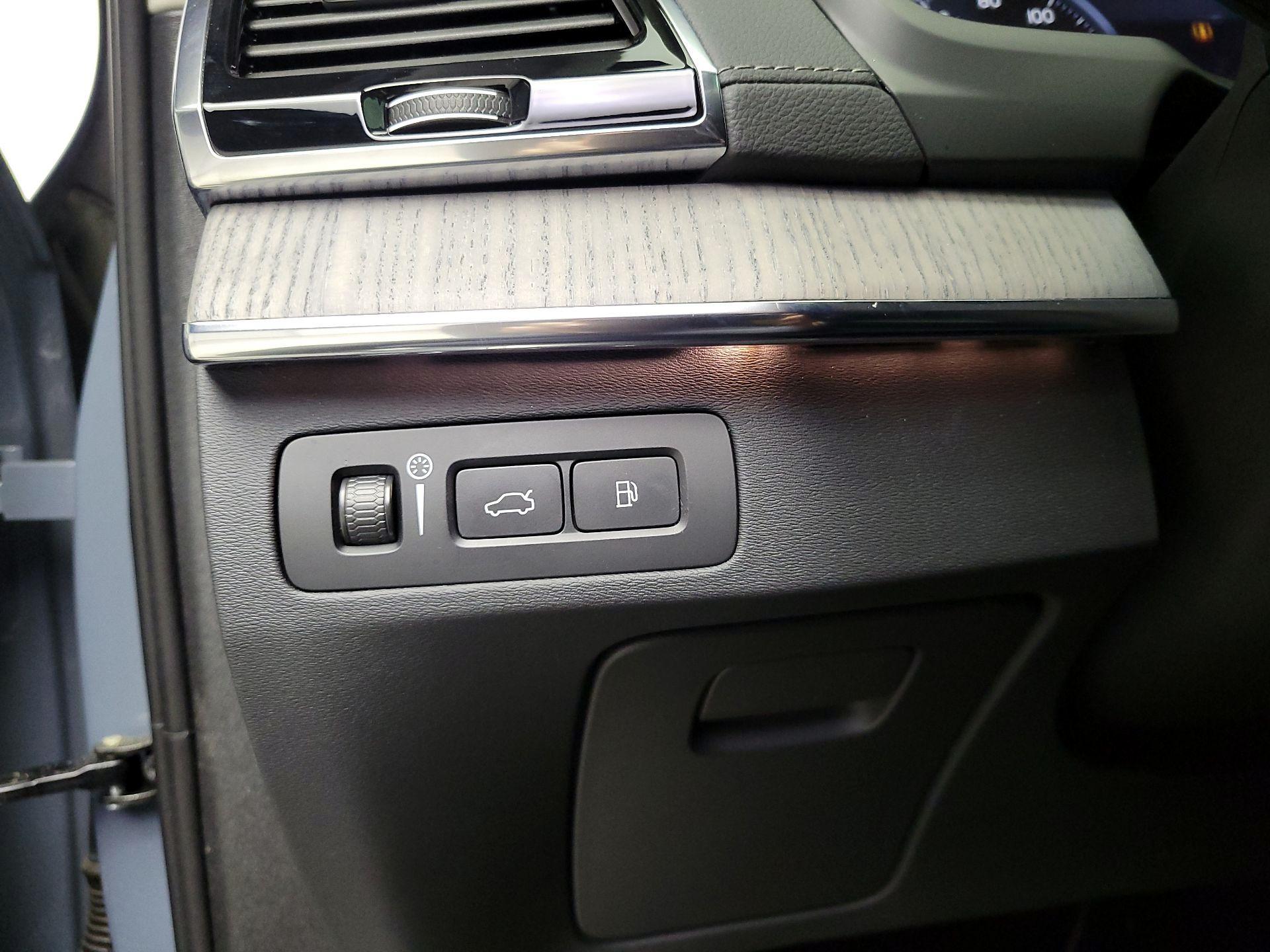 Thumbnail: 2022 Volvo XC90 - 13