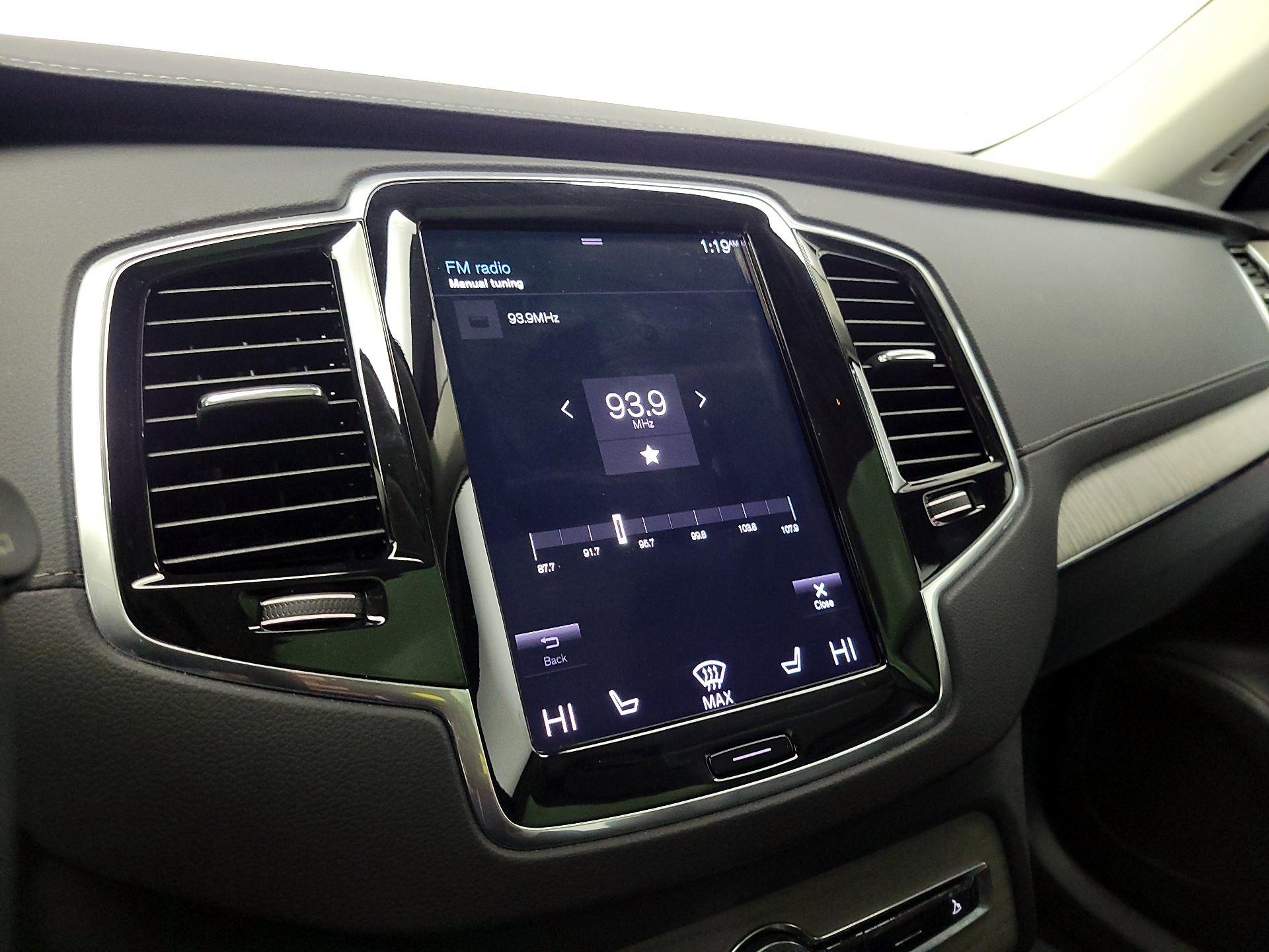 Thumbnail: 2022 Volvo XC90 - 16