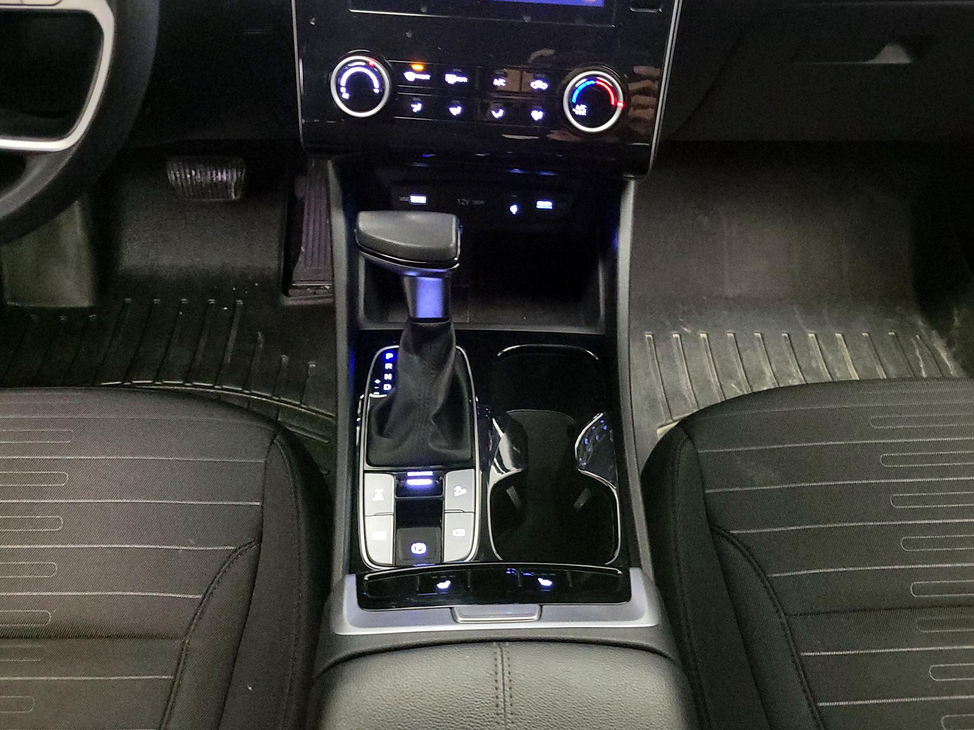 Thumbnail: 2022 Hyundai Santa Cruz - 17