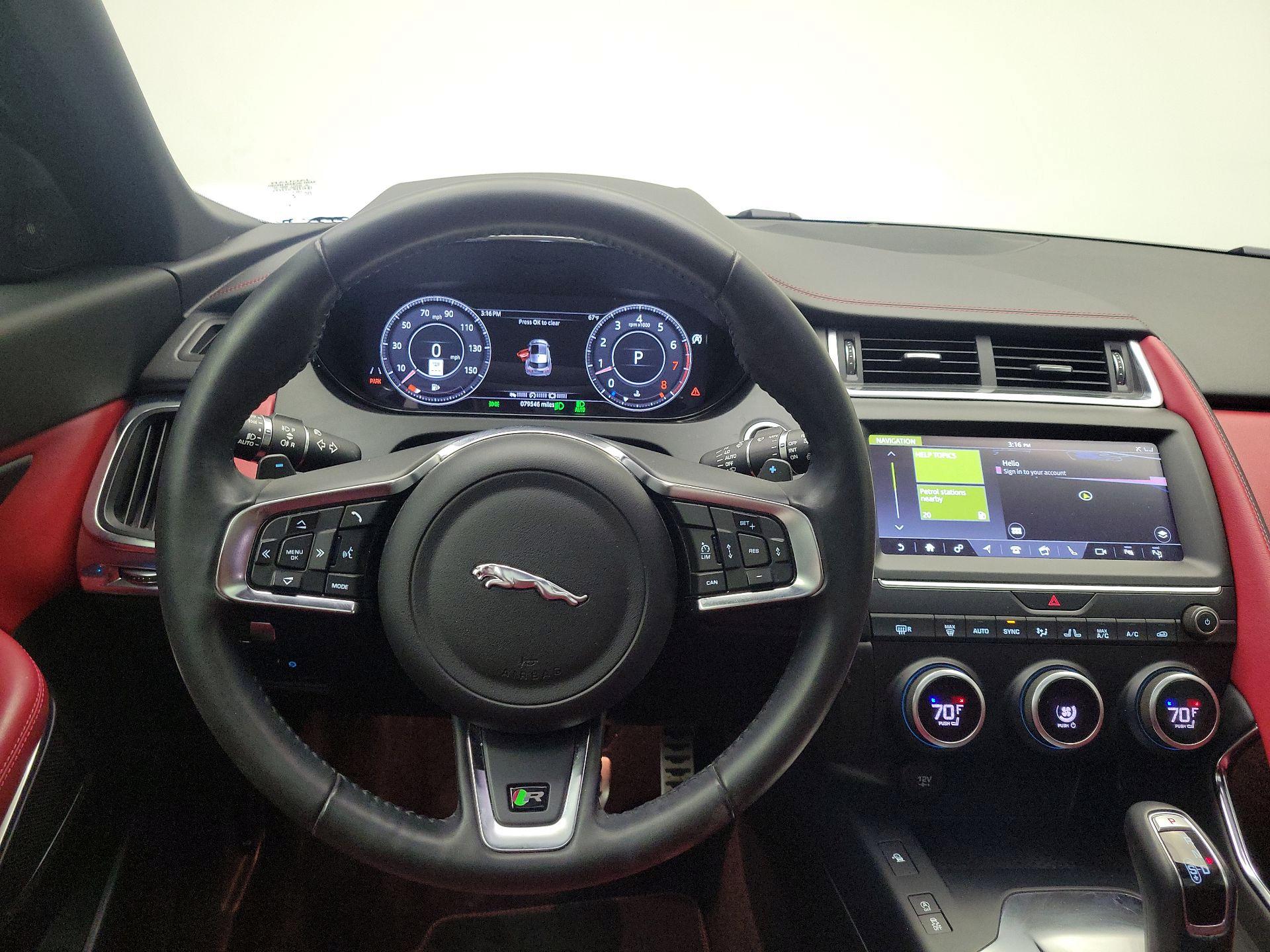 Thumbnail: 2019 Jaguar E-Pace - 10