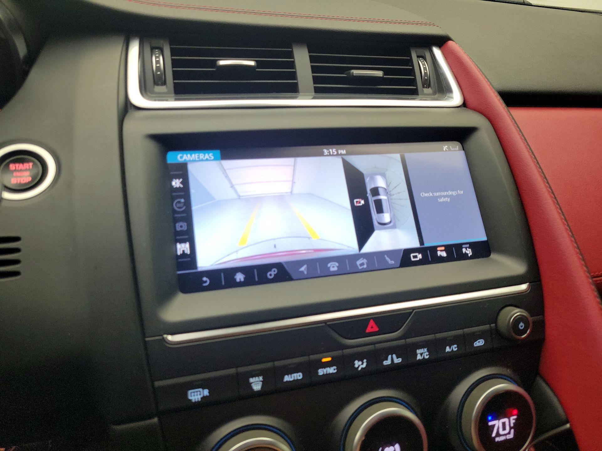 Thumbnail: 2019 Jaguar E-Pace - 15