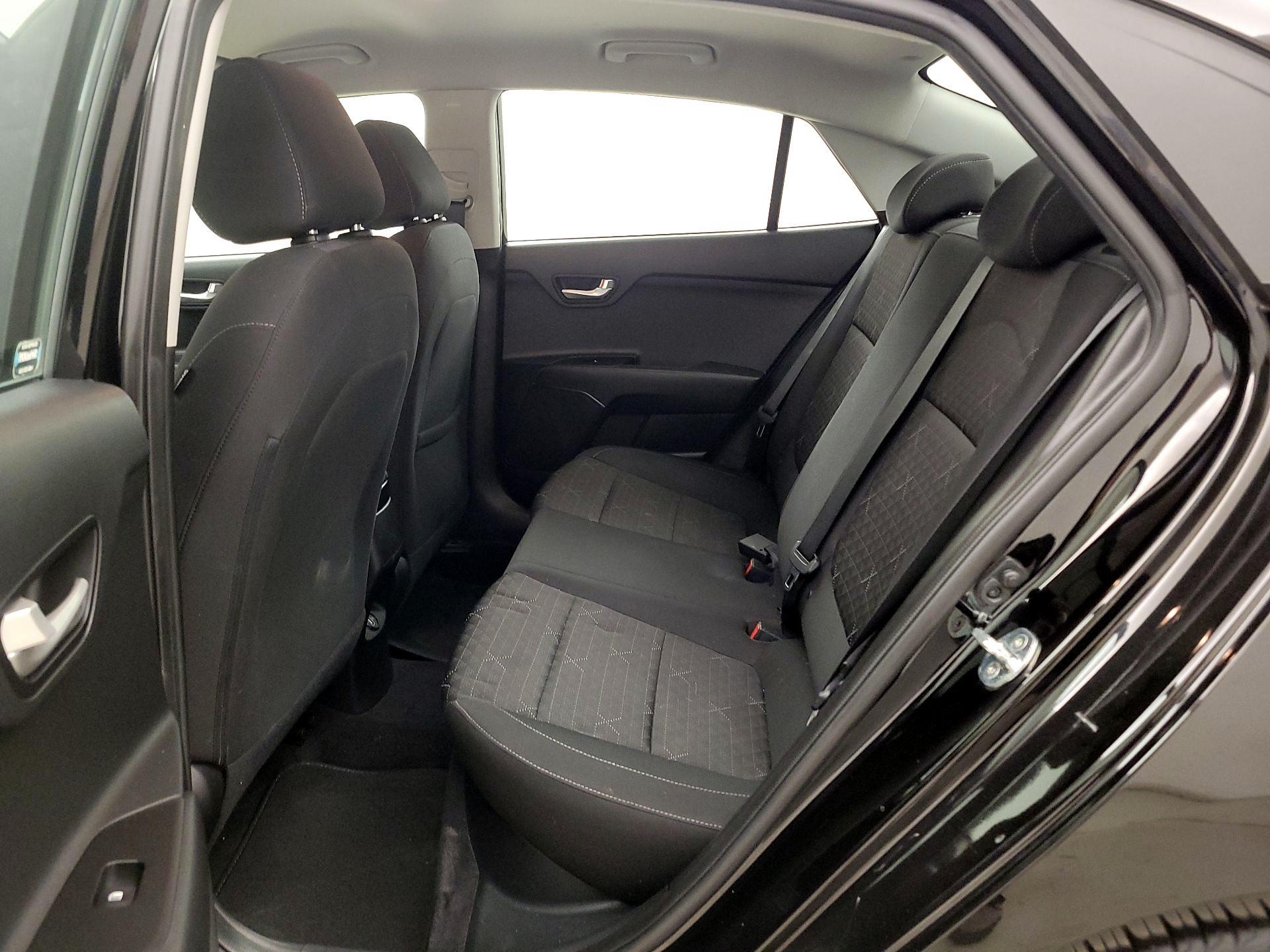 Thumbnail: 2022 Kia Rio - 19